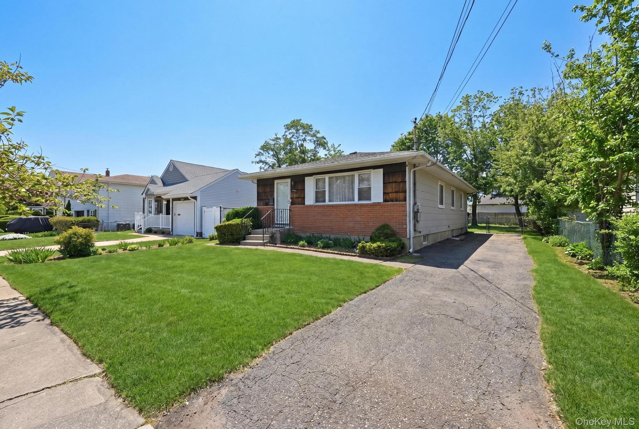 117 Woodside Avenue Property Photo 3