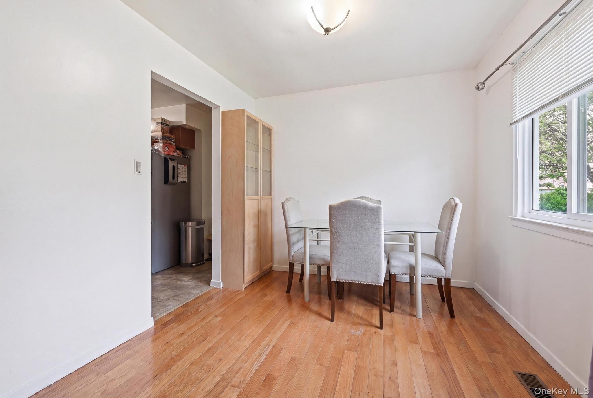 117 Woodside Avenue Property Photo 9