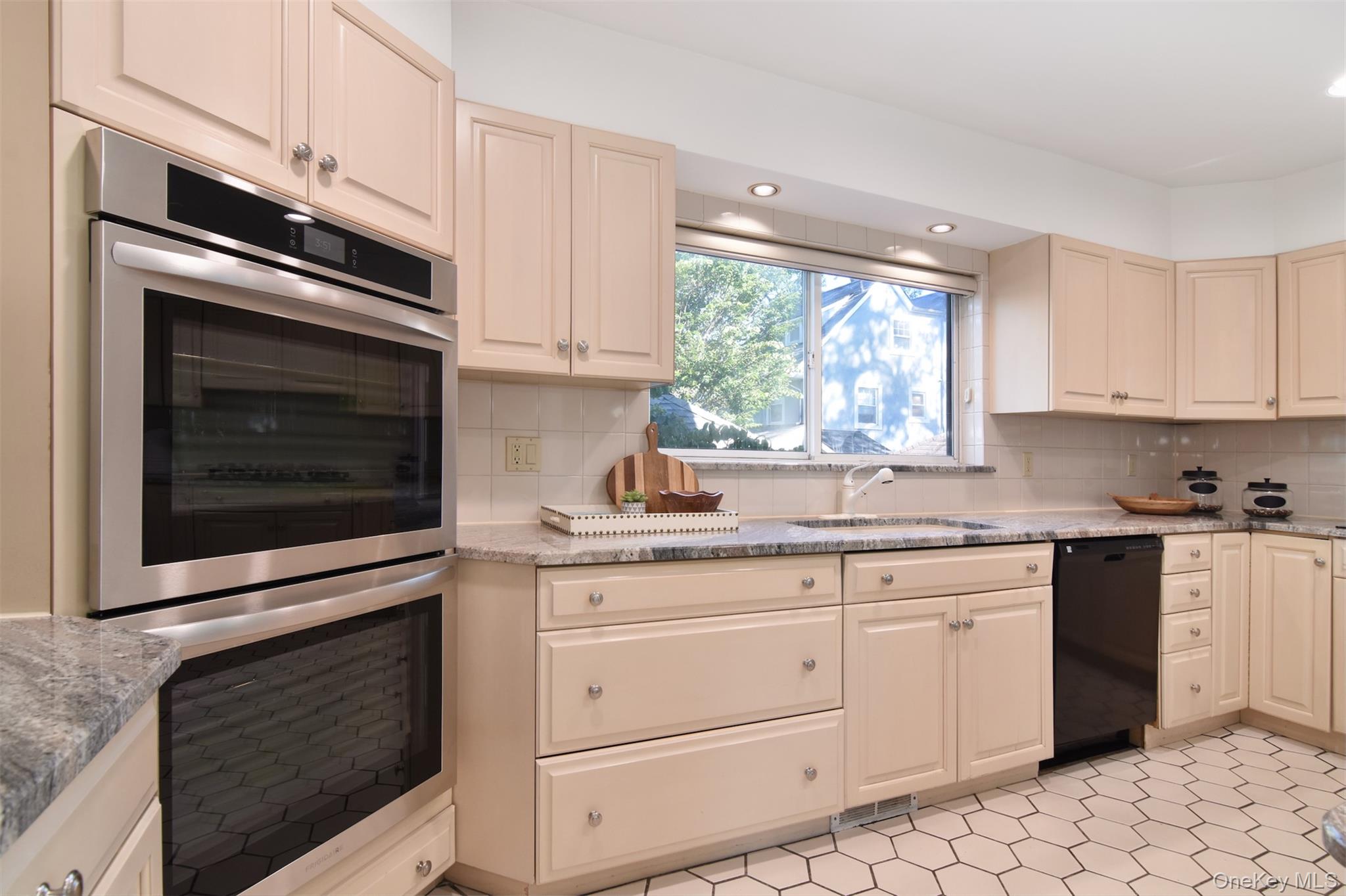 32 Stellar Place Property Photo 11