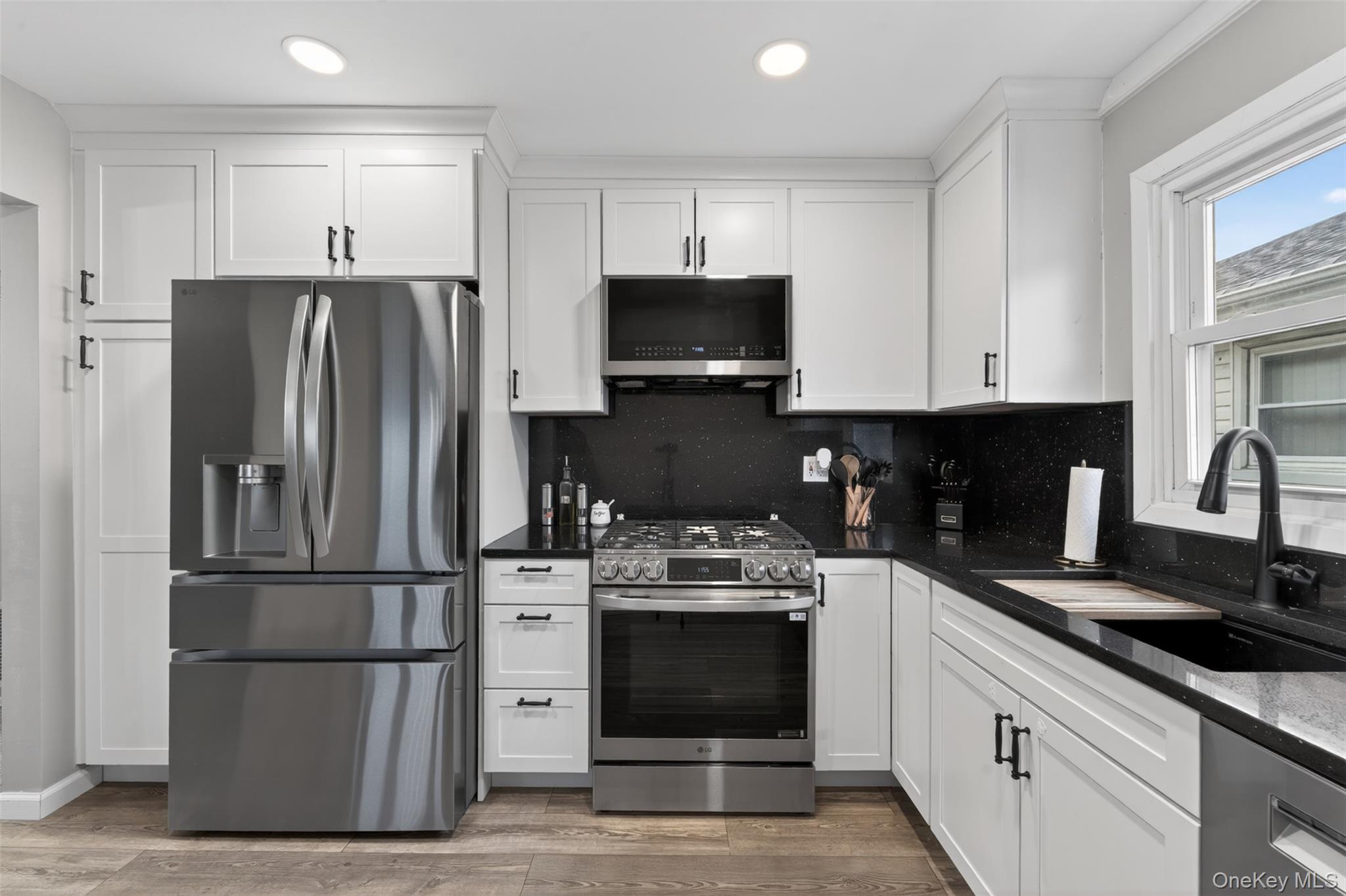 16015 90th Street Property Photo 7