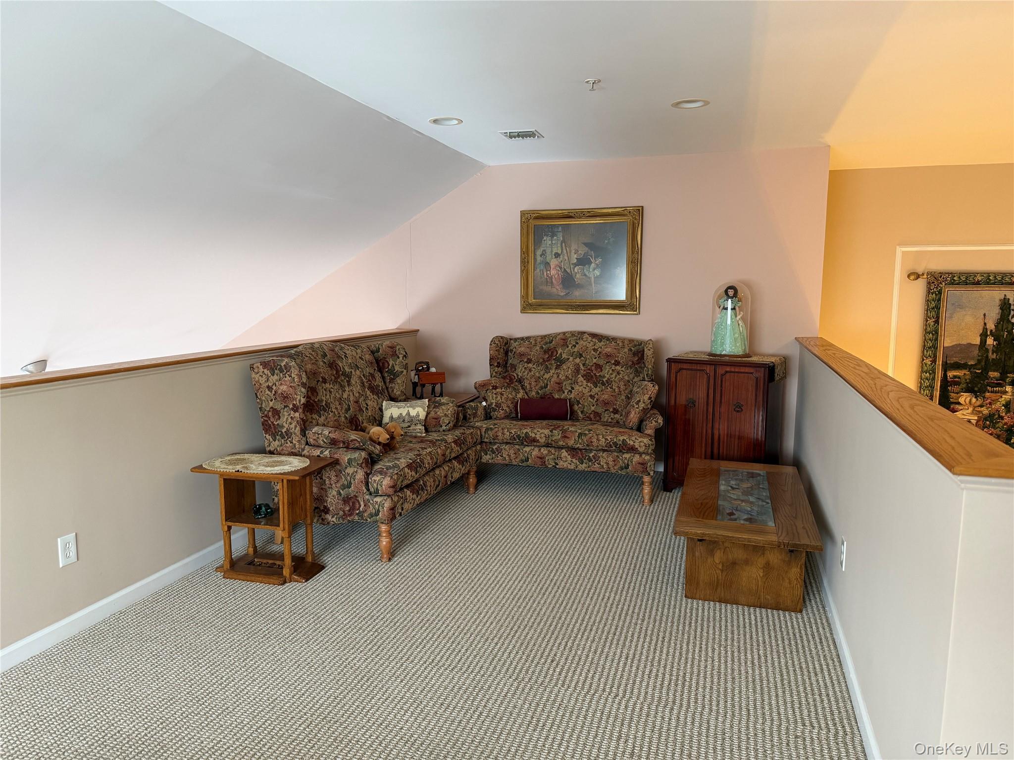 19 Meadow Pond Circle Property Photo 15