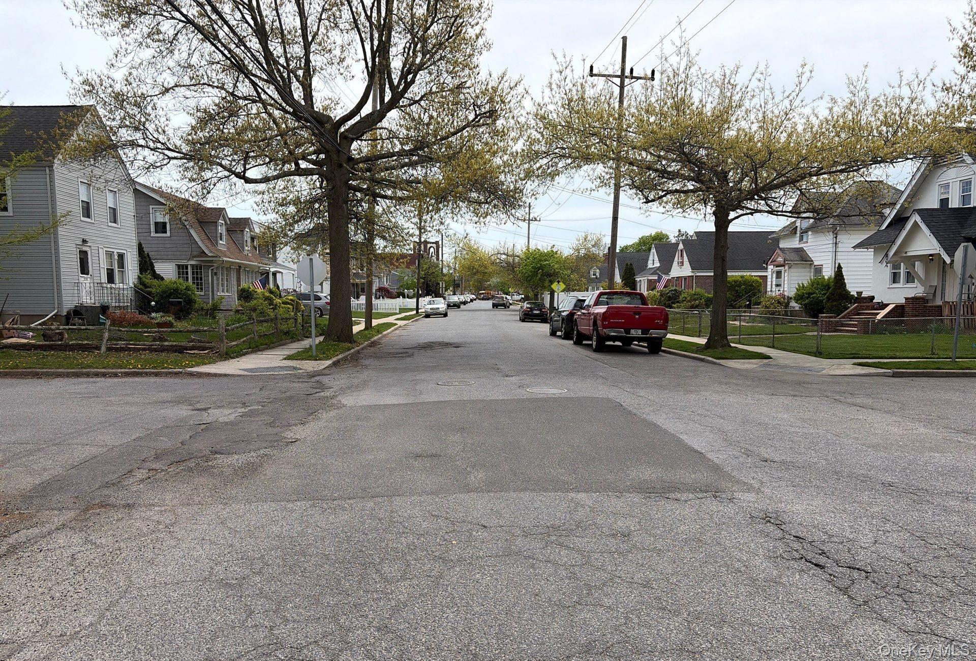 2746 Park Avenue Property Photo 4