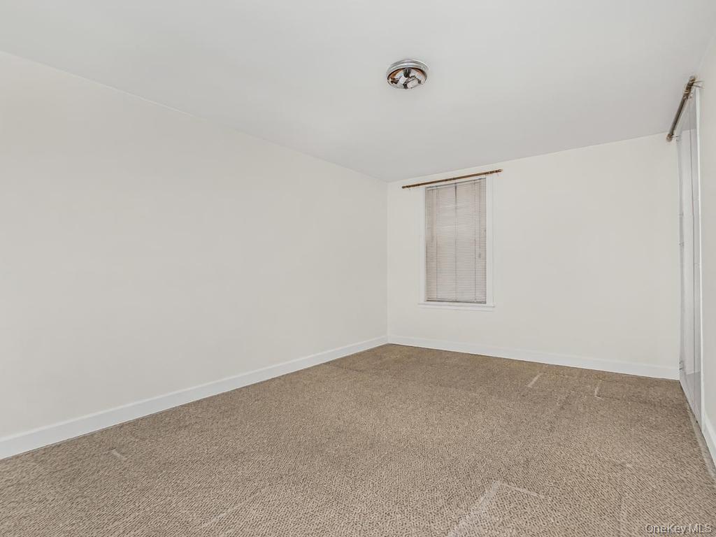 3305 92nd Street 1b Property Photo 8