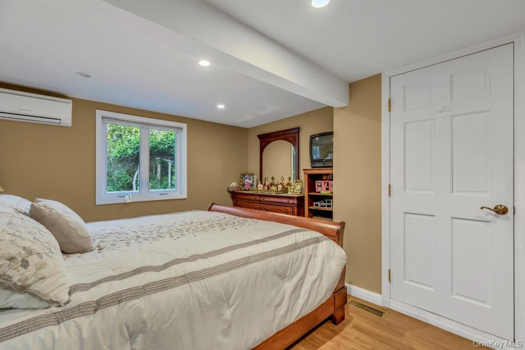 995 Red Fox Road Property Photo 33