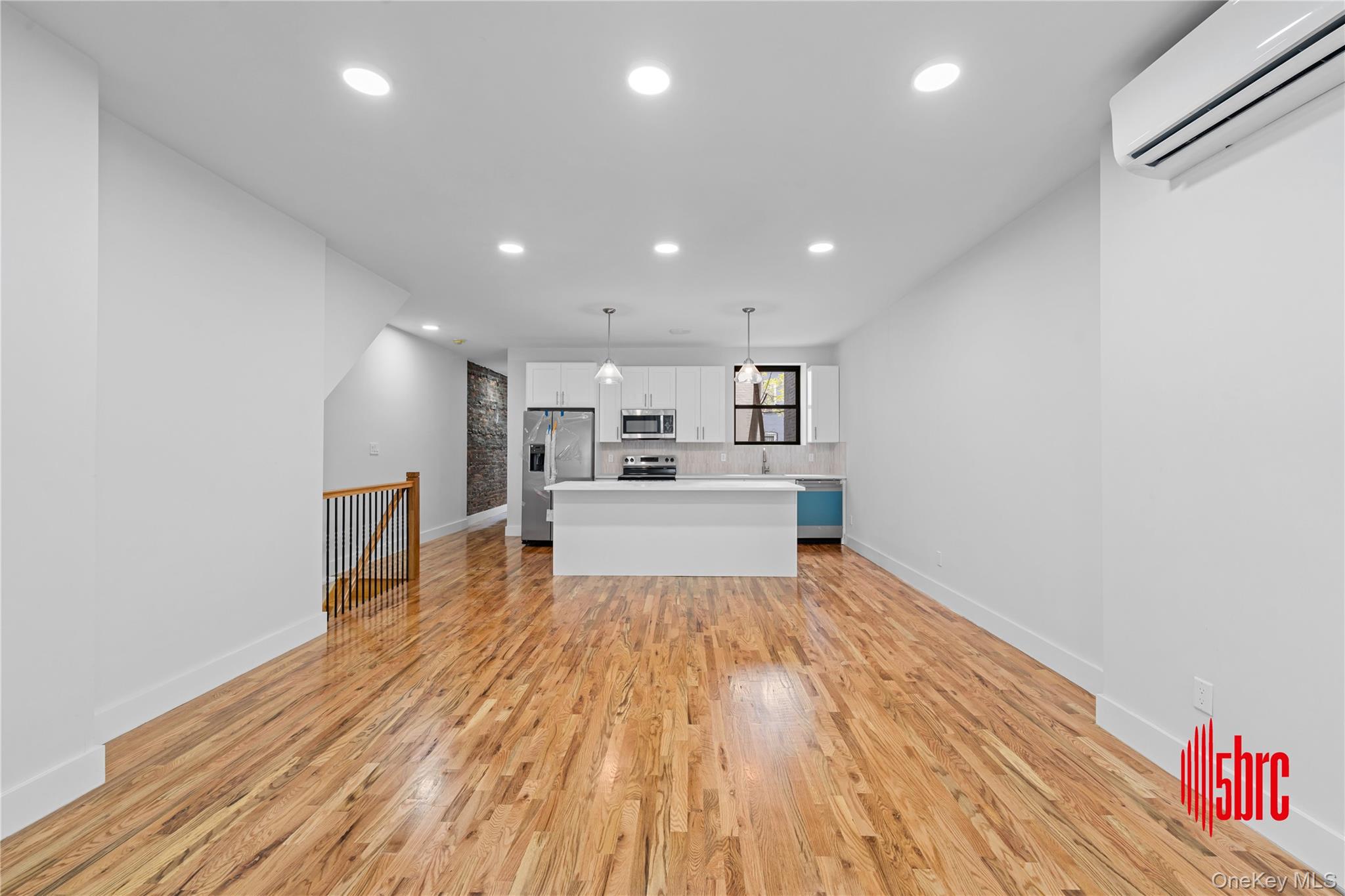 405 Miller Avenue Property Photo 5
