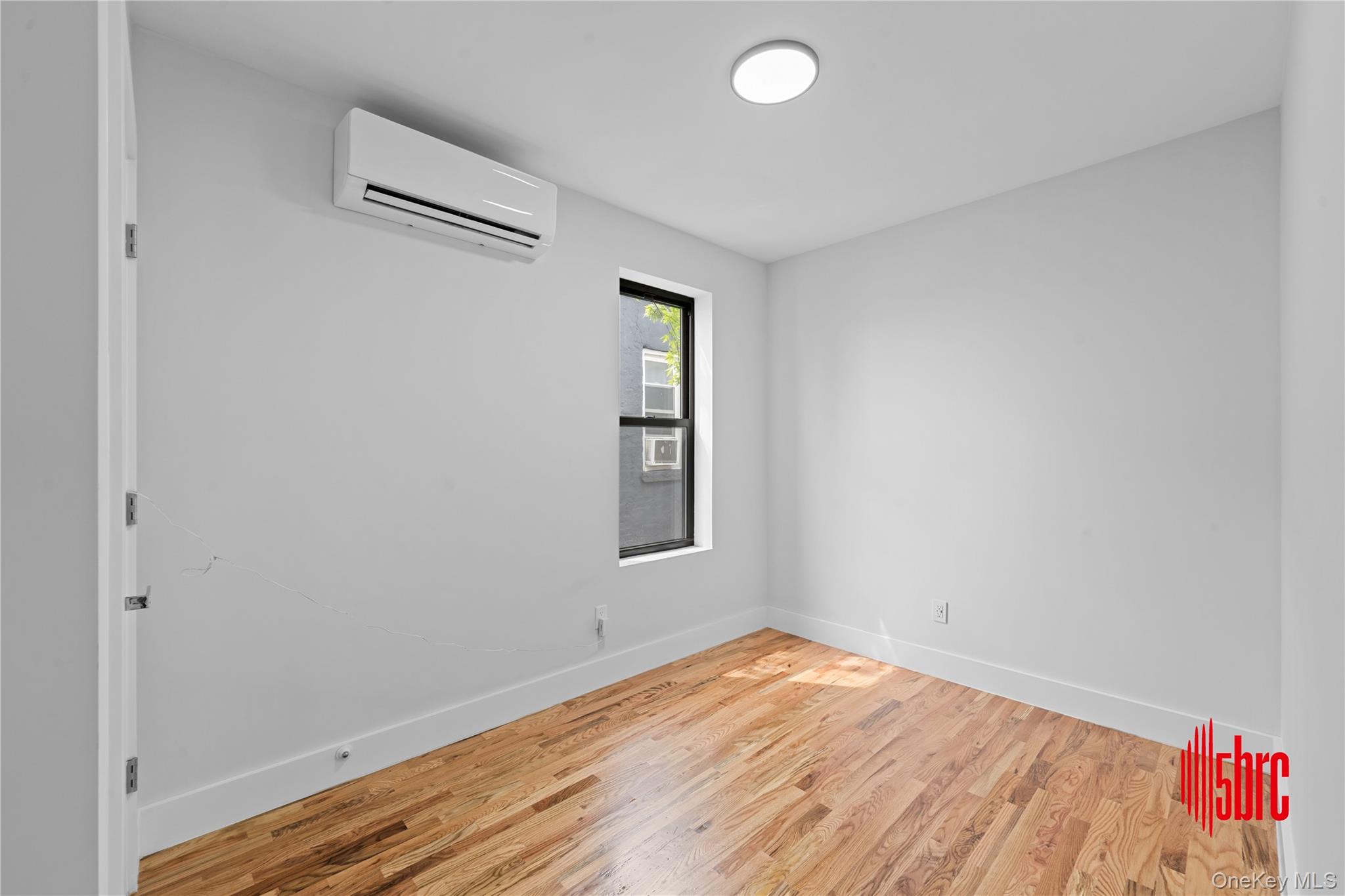 405 Miller Avenue Property Photo 6