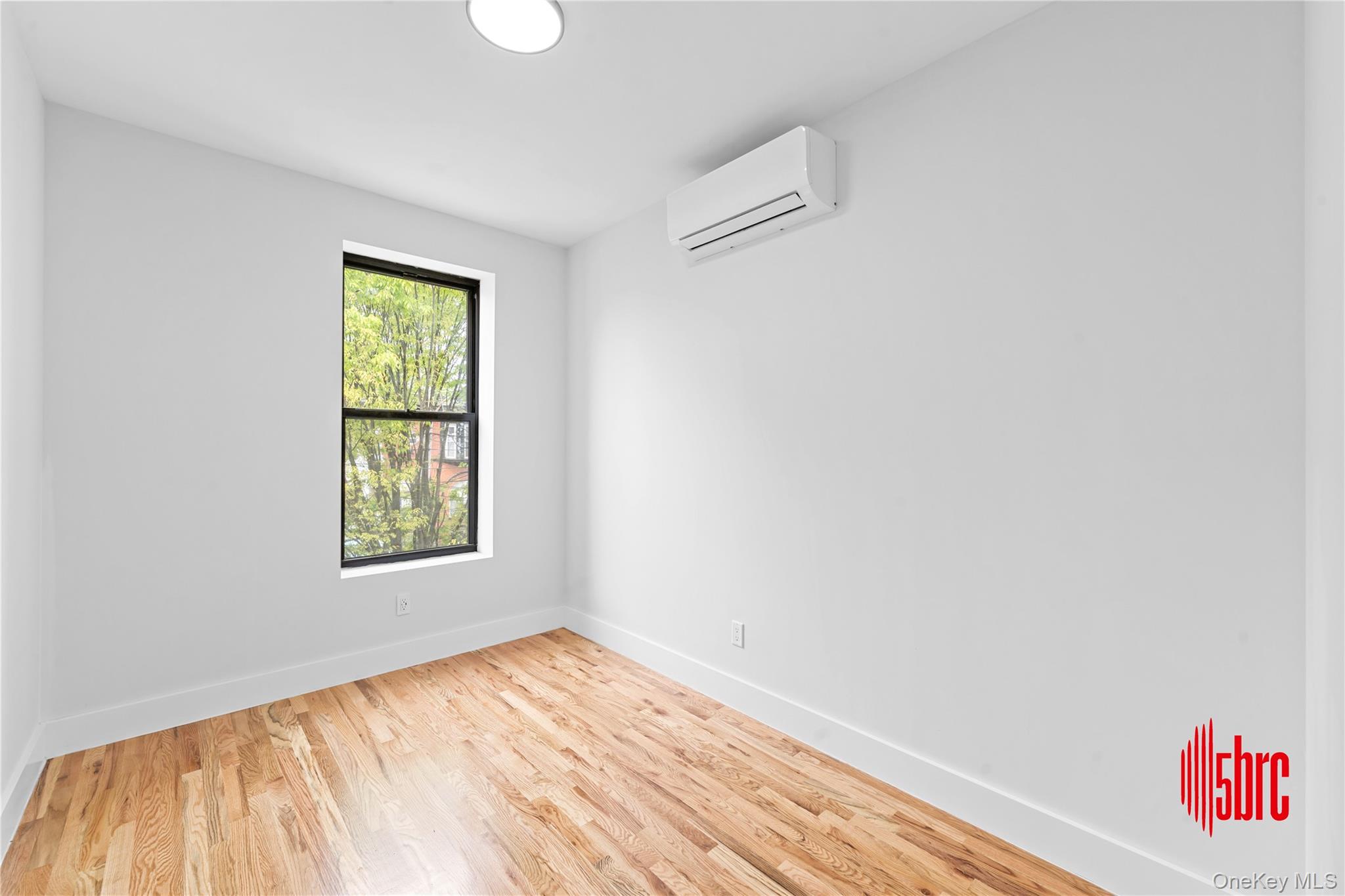 405 Miller Avenue Property Photo 7