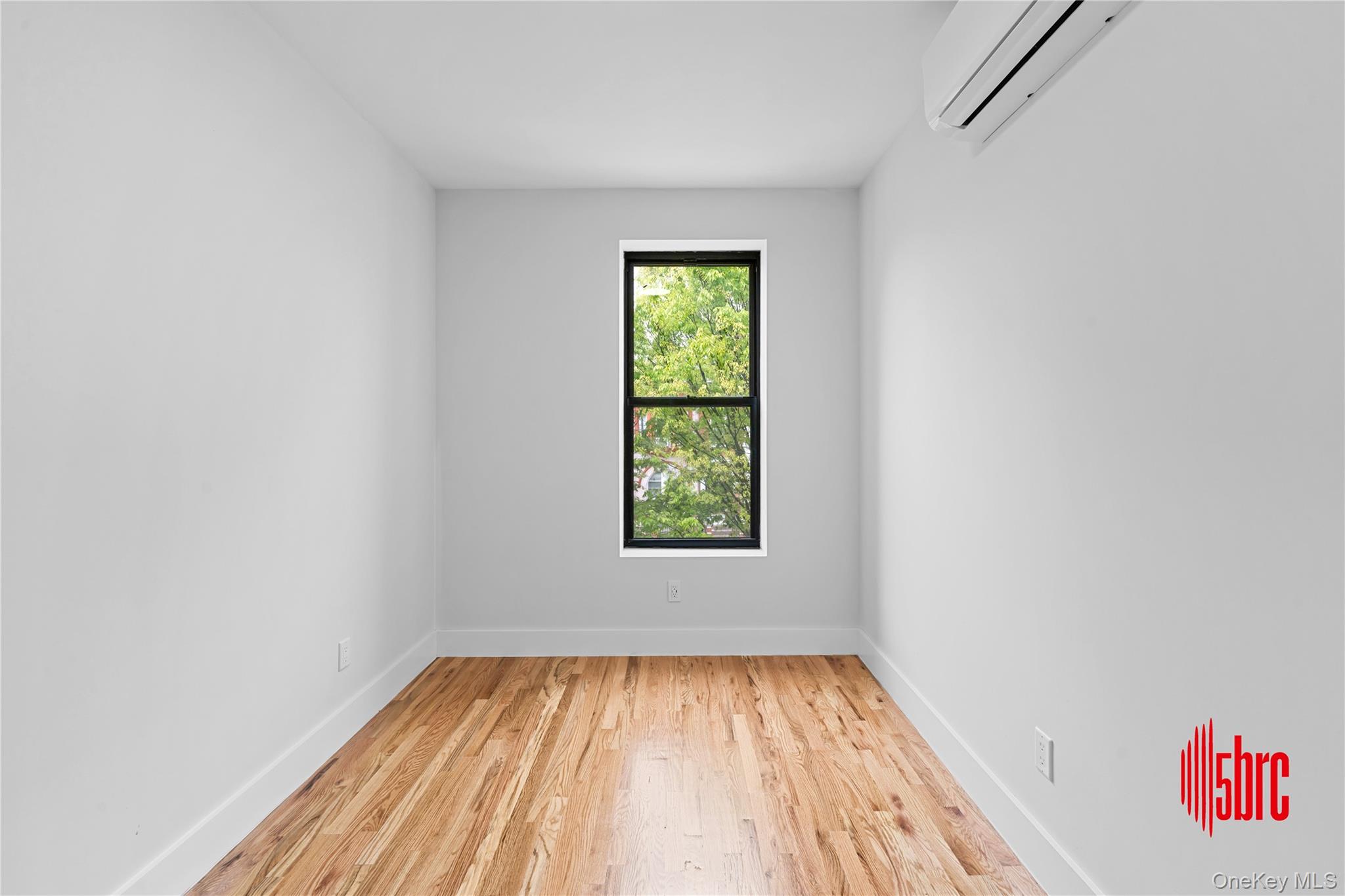 405 Miller Avenue Property Photo 8