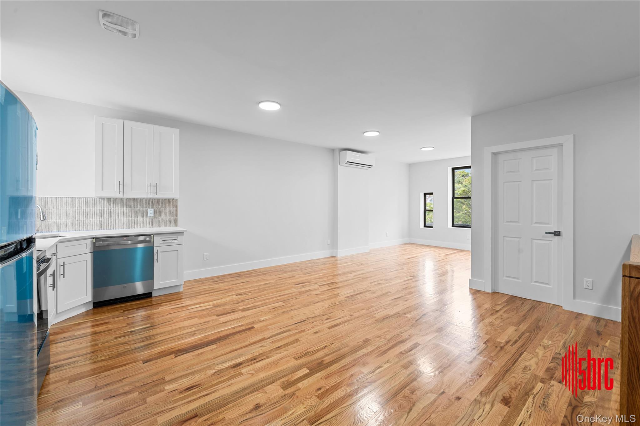 405 Miller Avenue Property Photo 9