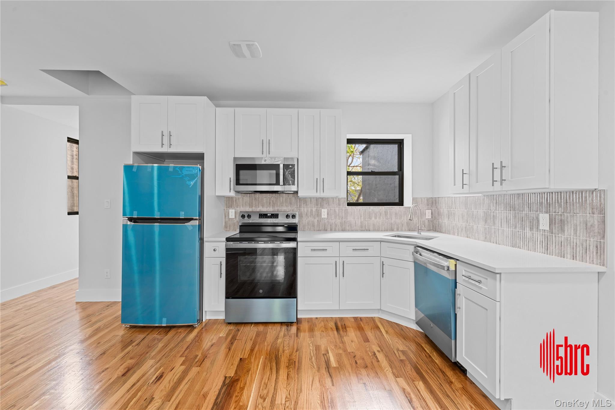 405 Miller Avenue Property Photo 10