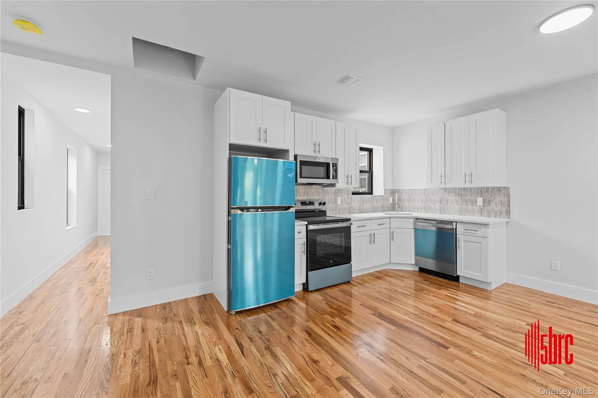 405 Miller Avenue Property Photo 11