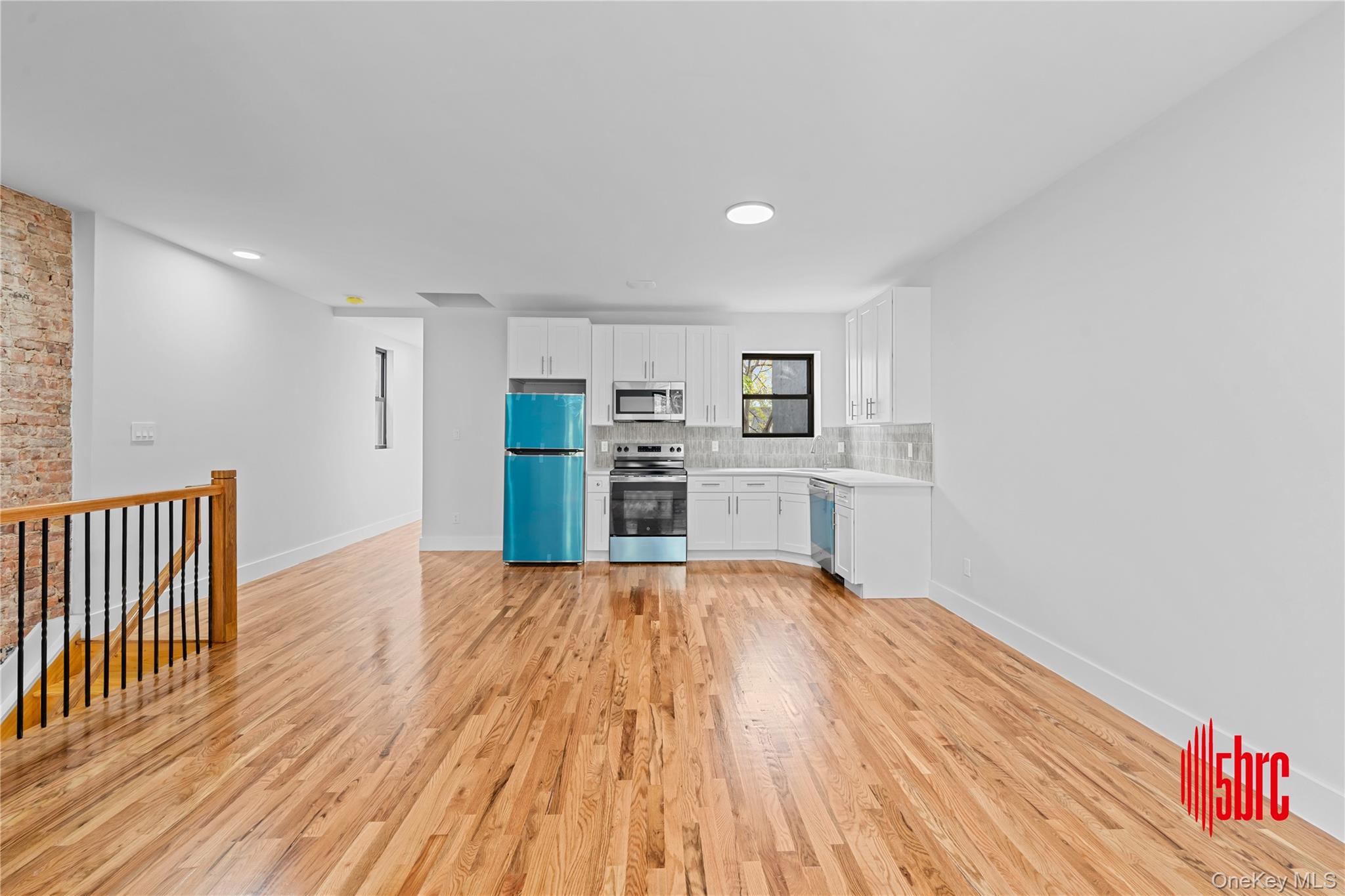 405 Miller Avenue Property Photo 13
