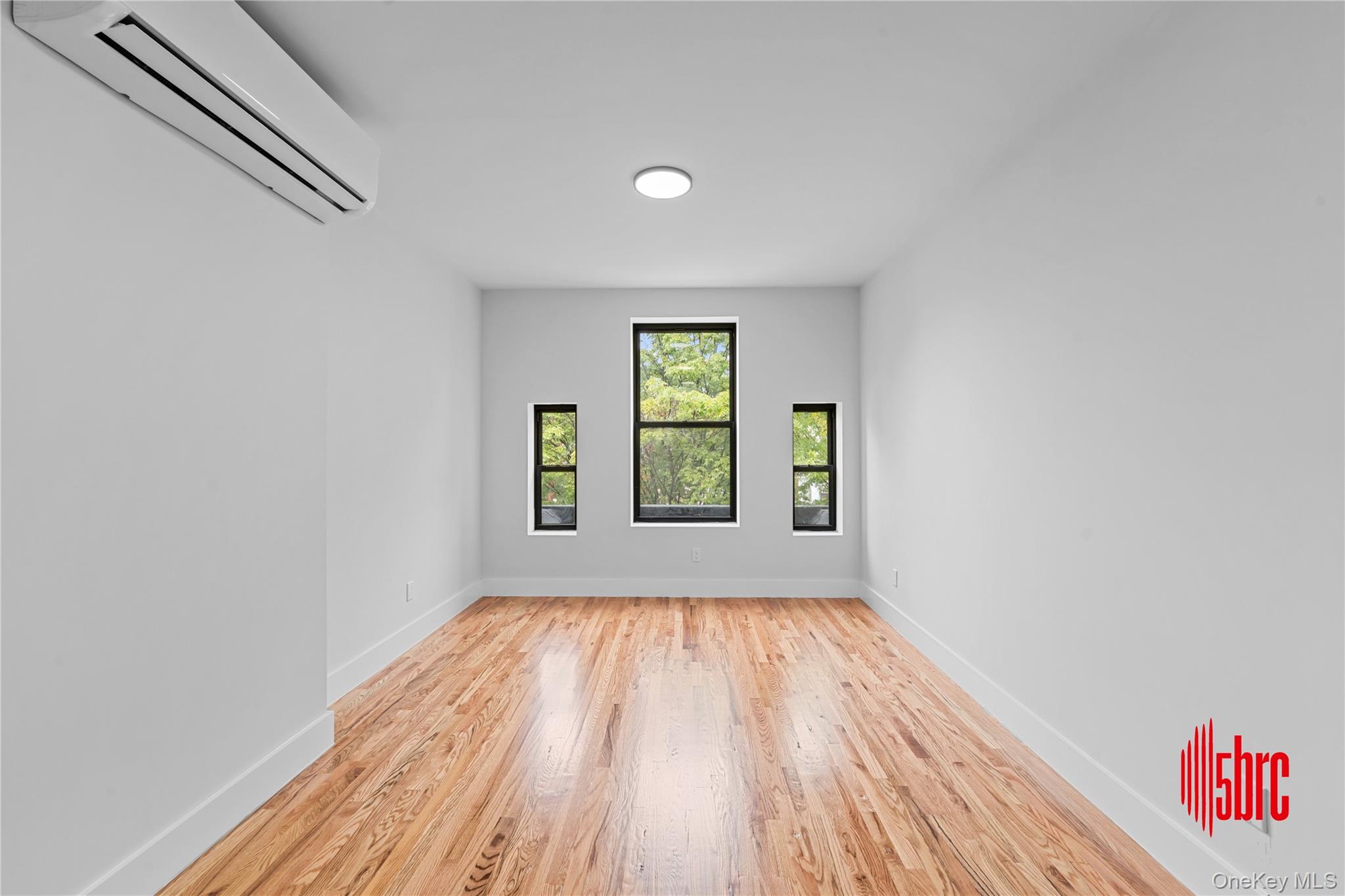 405 Miller Avenue Property Photo 15