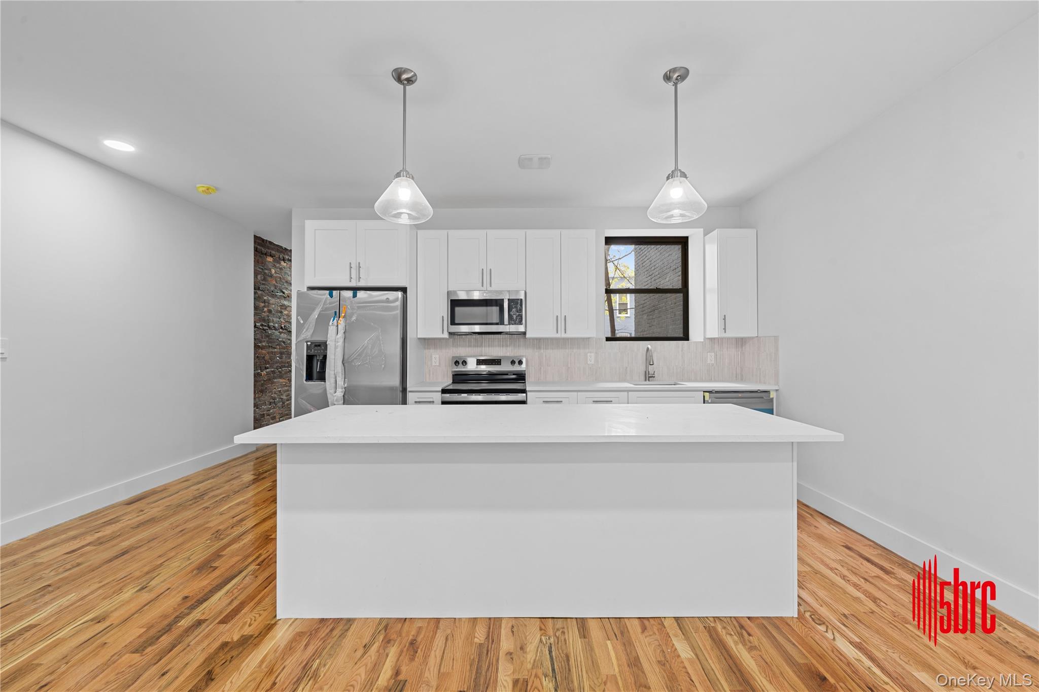 405 Miller Avenue Property Photo 24