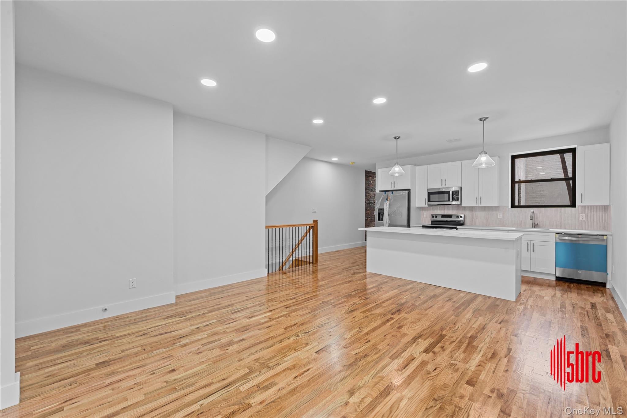 405 Miller Avenue Property Photo 29