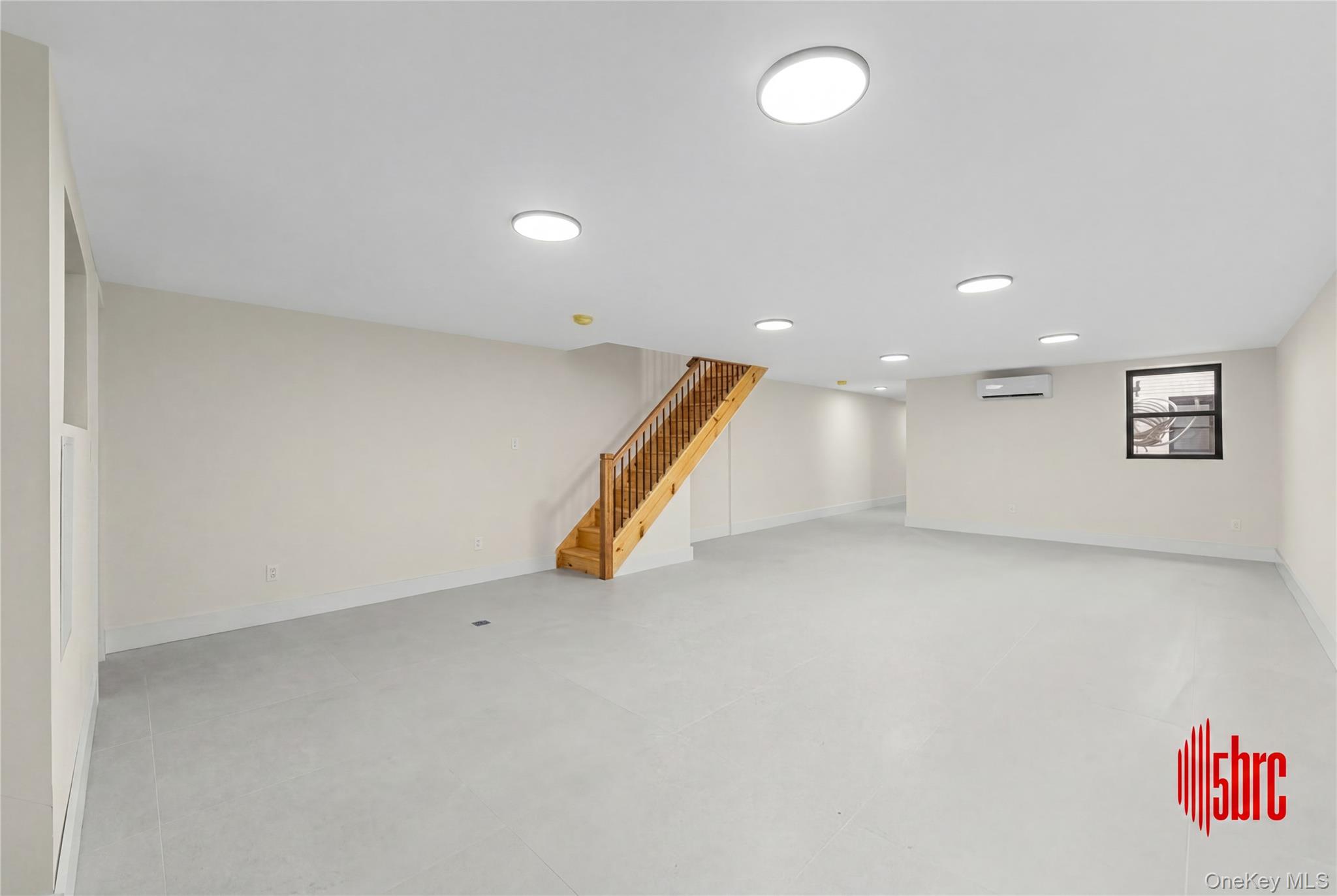 405 Miller Avenue Property Photo 33