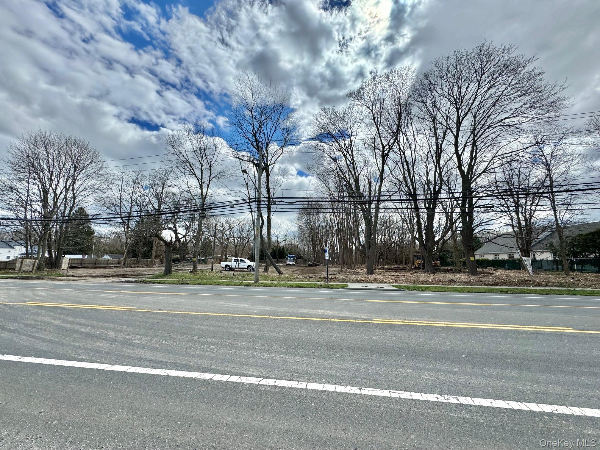 210-230 Montauk Highway Property Photo 9