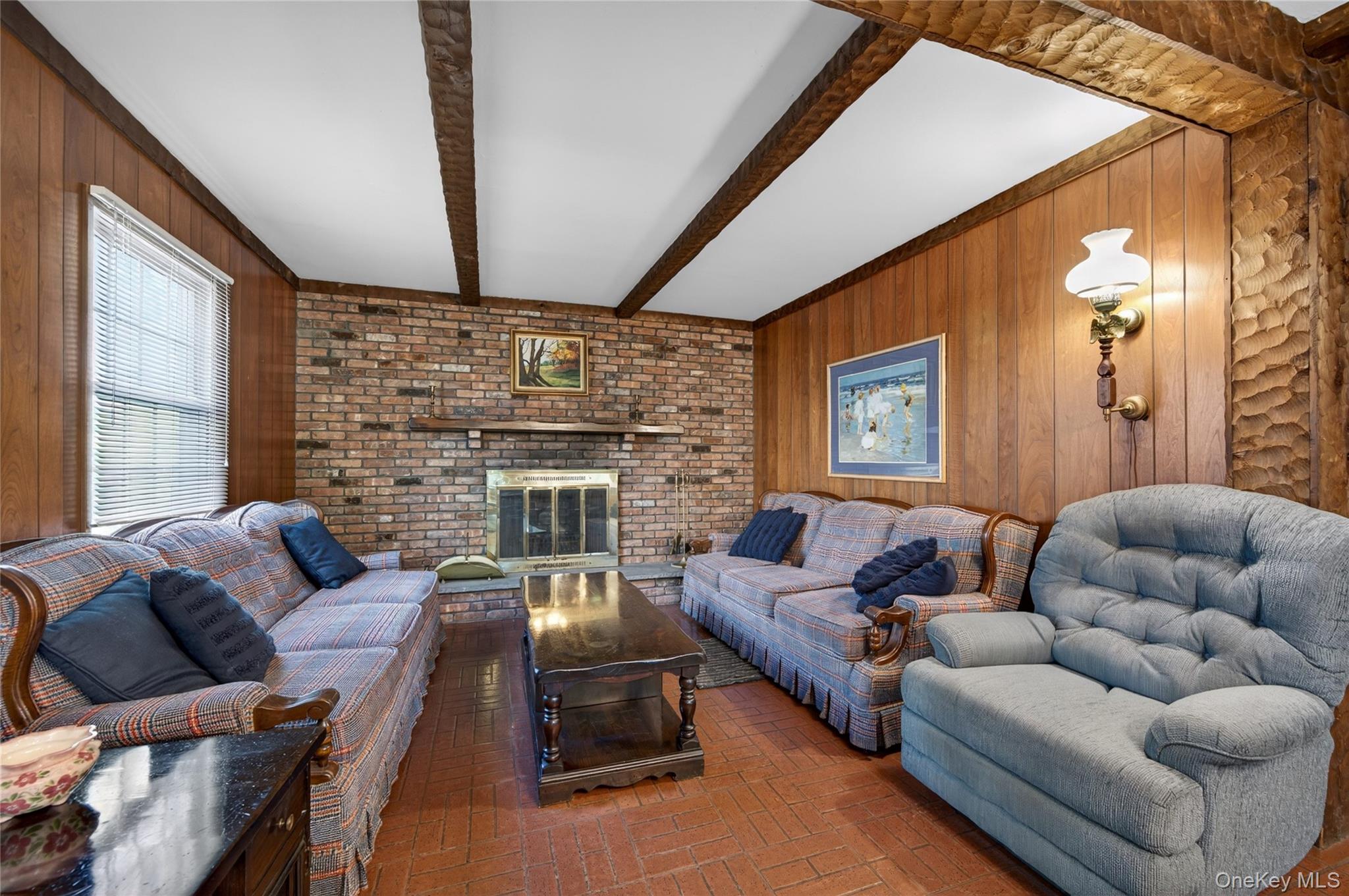 261 Wright Avenue Property Photo 4