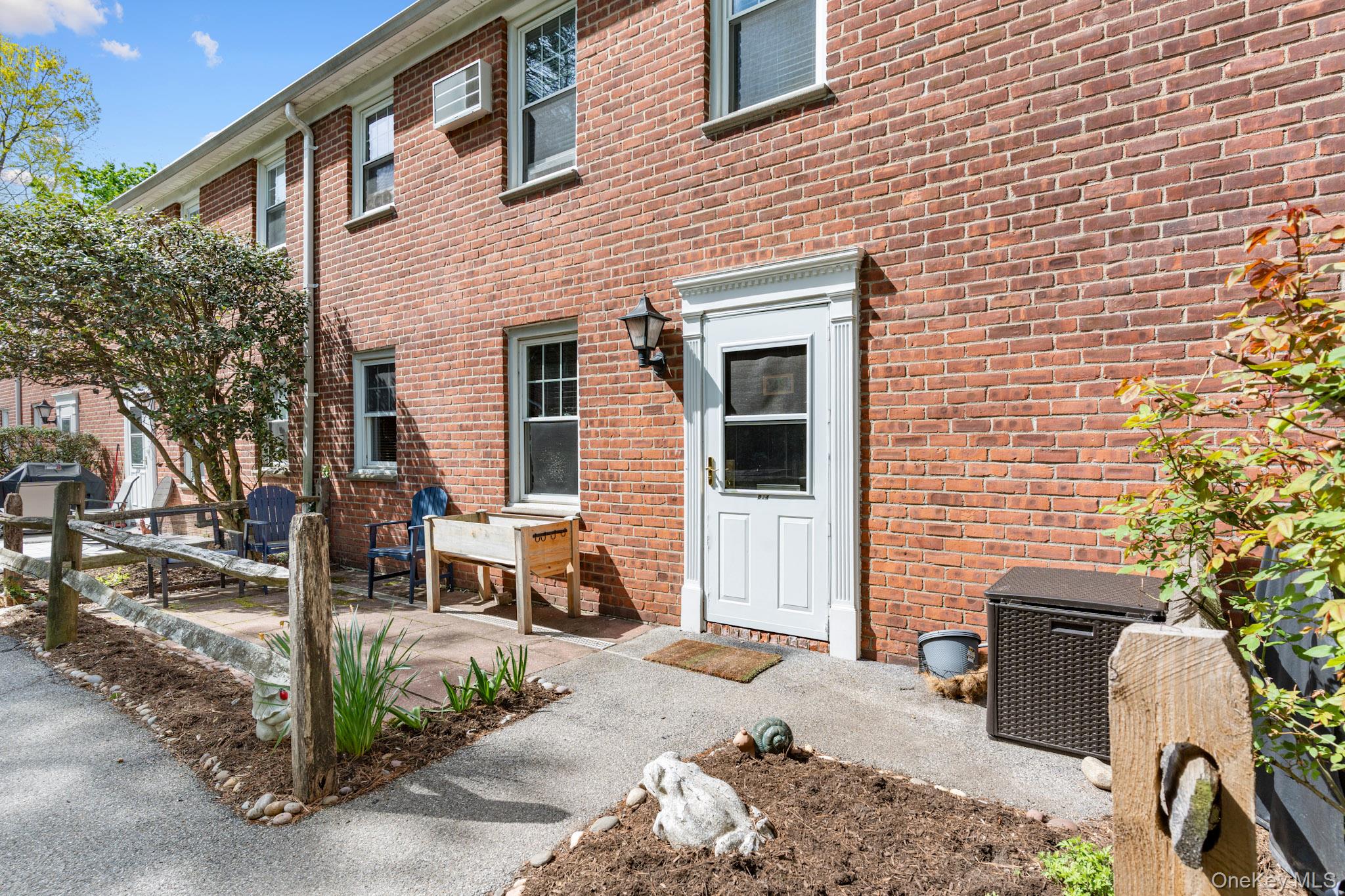 100 Cedar Street B34 Property Photo 1