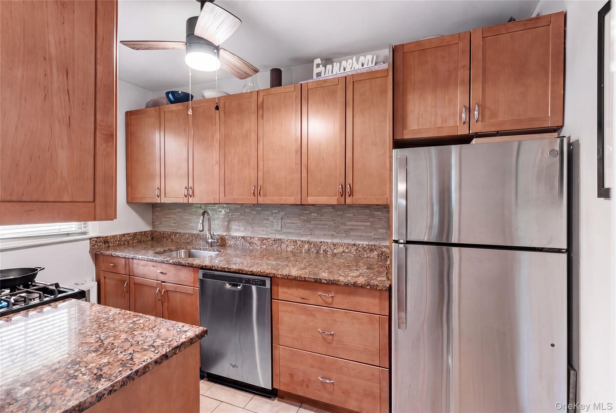 100 Cedar Street B34 Property Photo 7