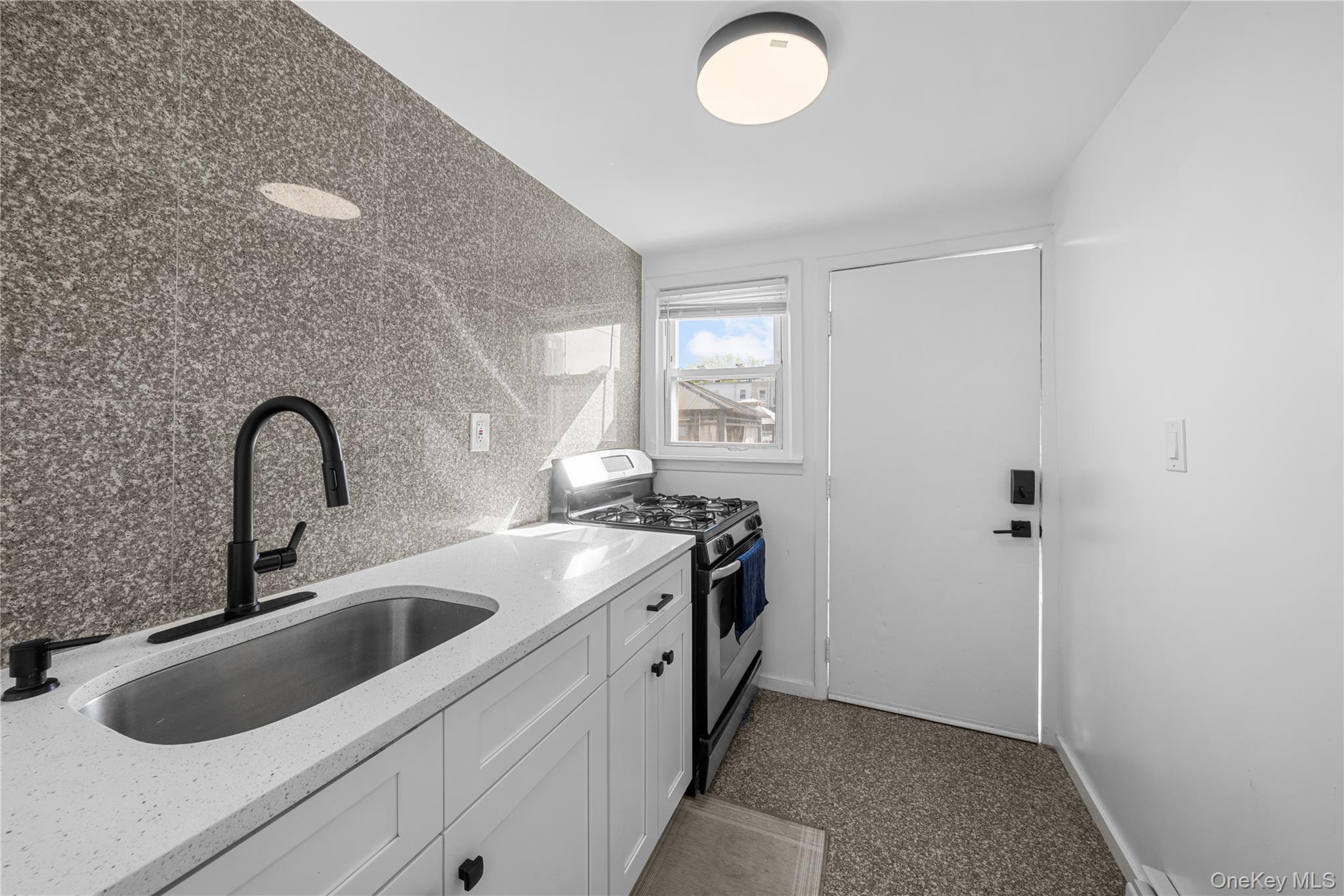 11819 153rd Street Property Photo 7