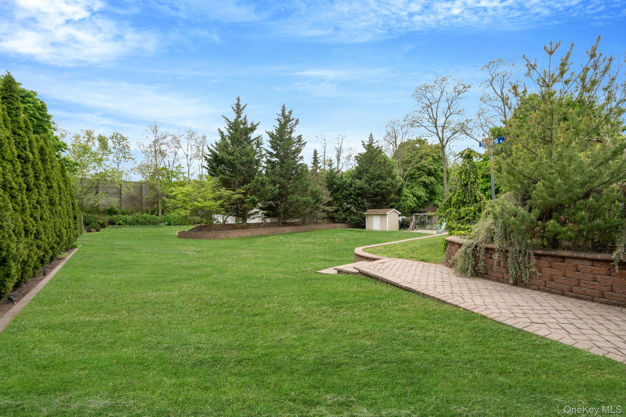 14 Penn Drive Property Photo 5