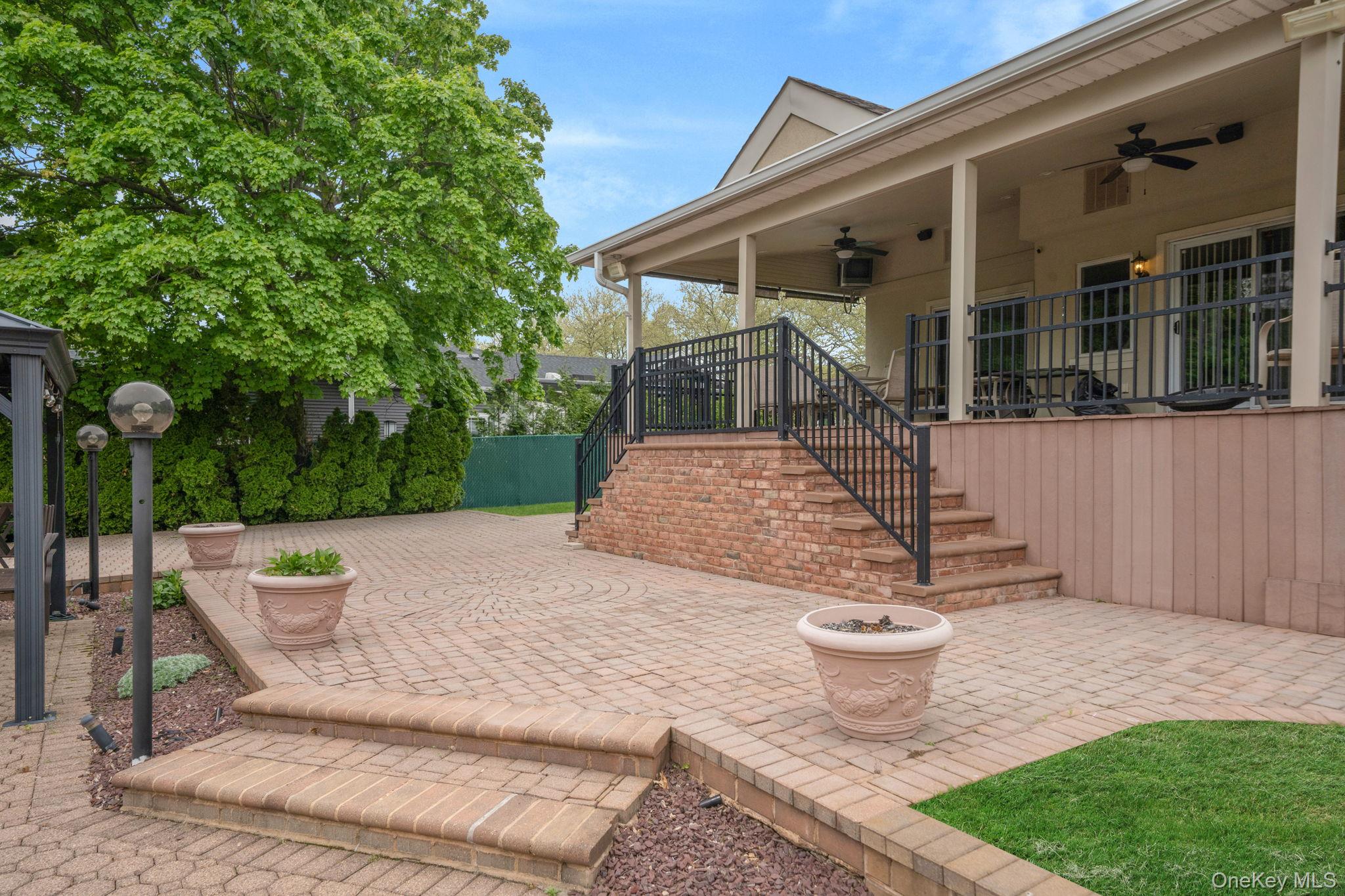 14 Penn Drive Property Photo 6