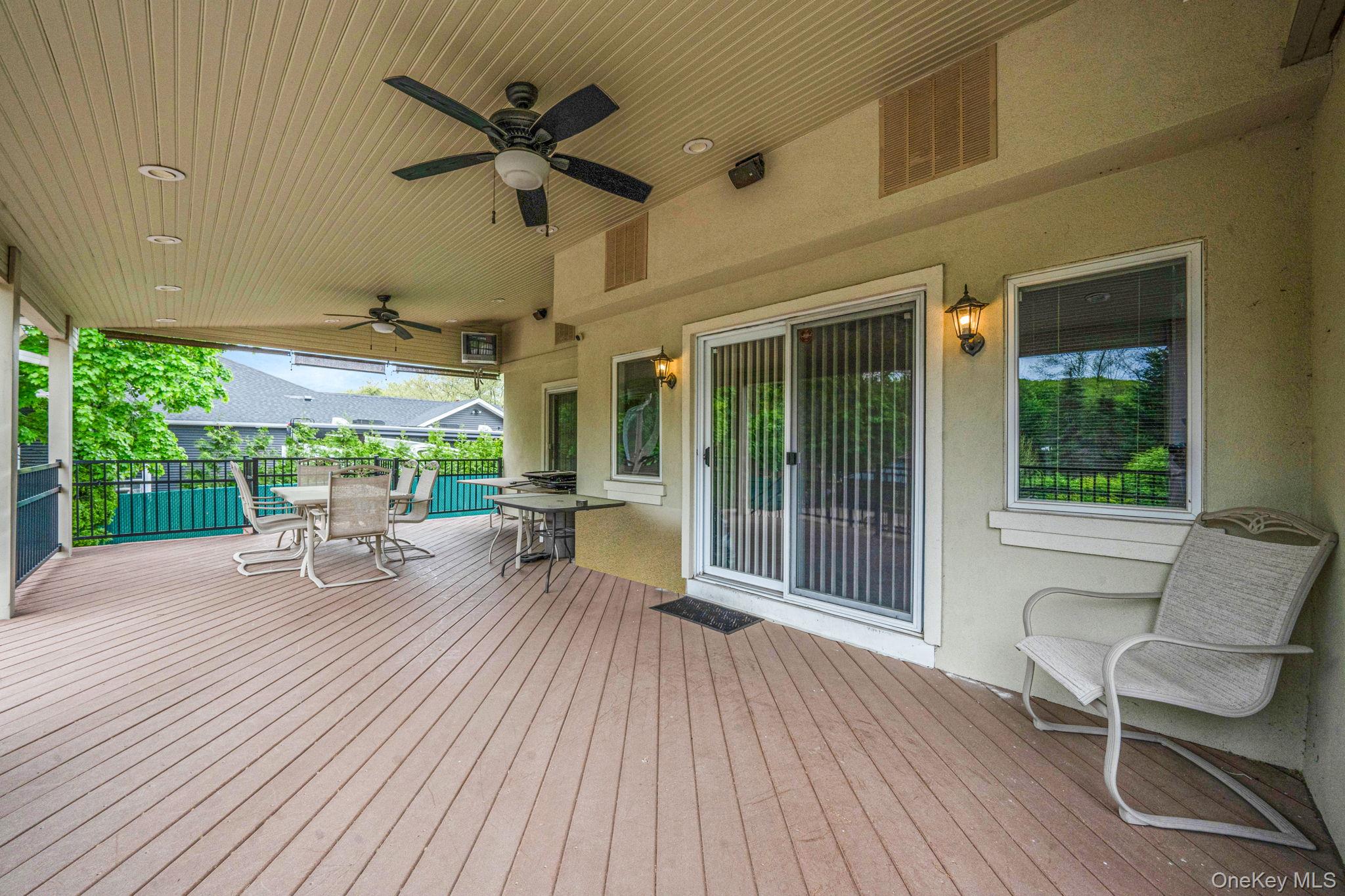 14 Penn Drive Property Photo 8
