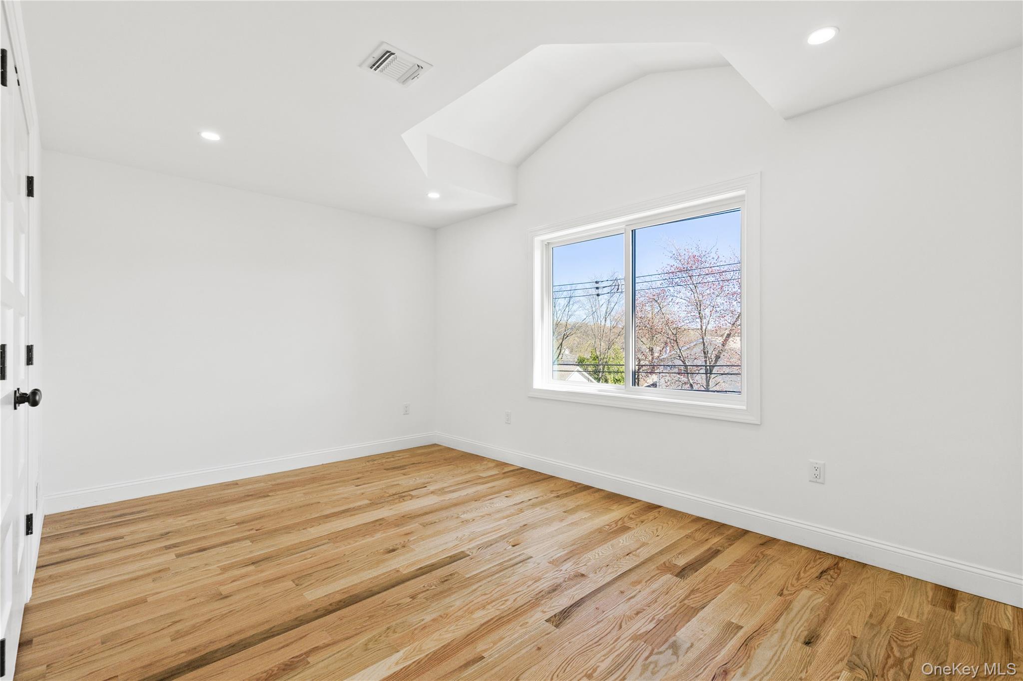 1014 Annadale Road Property Photo 25