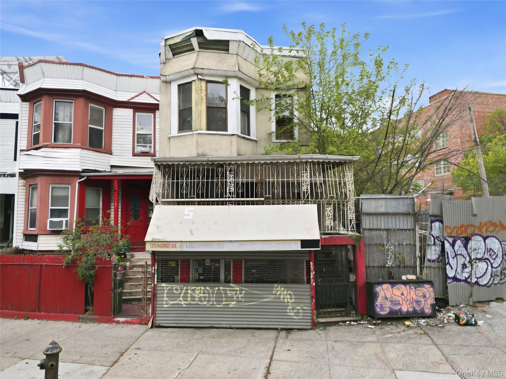 1375 Prospect Avenue Property Photo 2