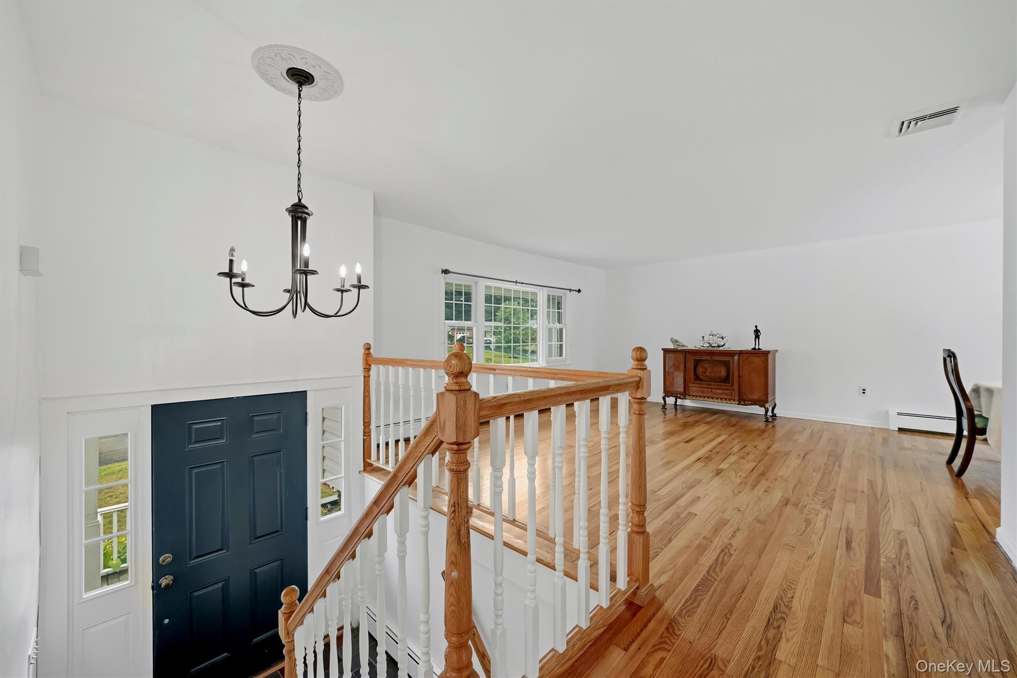 32 Clintonwood Drive Property Photo 4