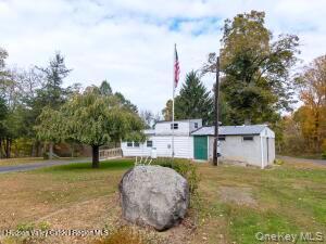 11 Miller Lane Property Photo 1