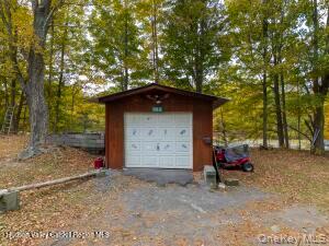 11 Miller Lane Property Photo 26
