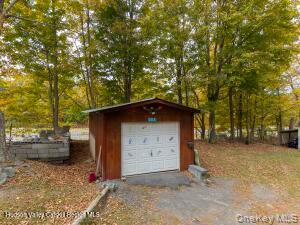 11 Miller Lane Property Photo 27