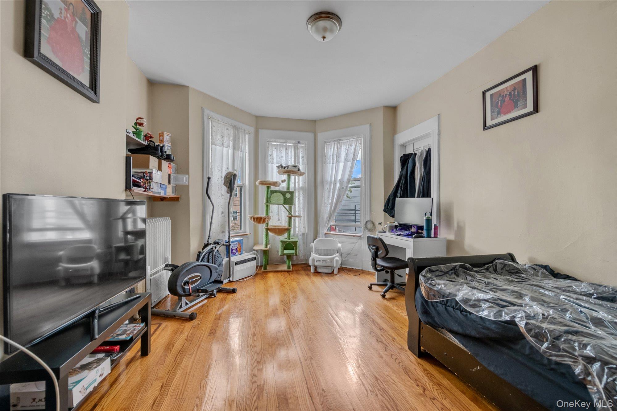 80 Van Siclen Avenue Property Photo 4