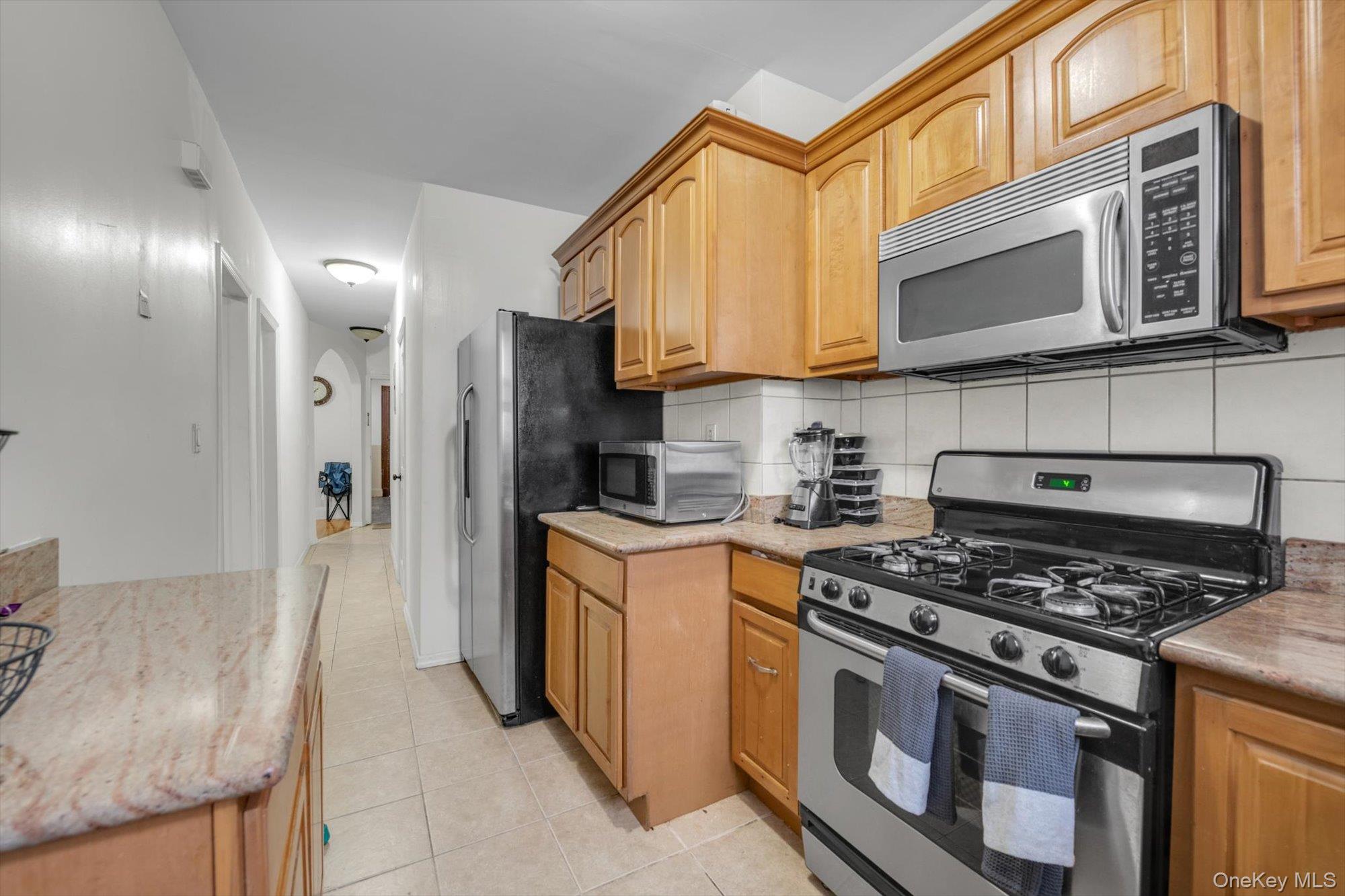 80 Van Siclen Avenue Property Photo 16