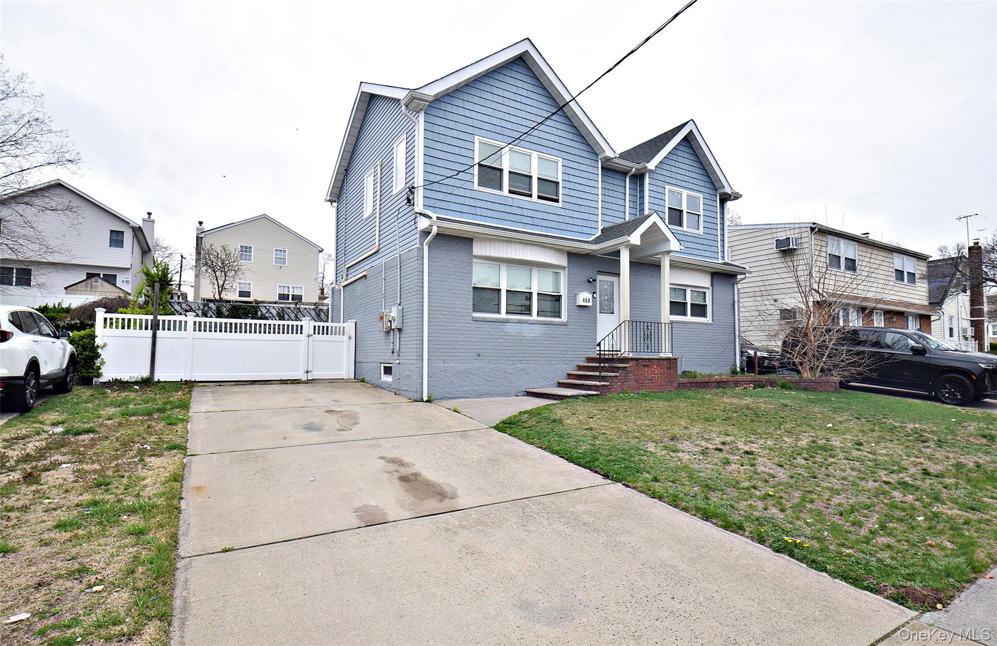 468 Keller Avenue Property Photo 1