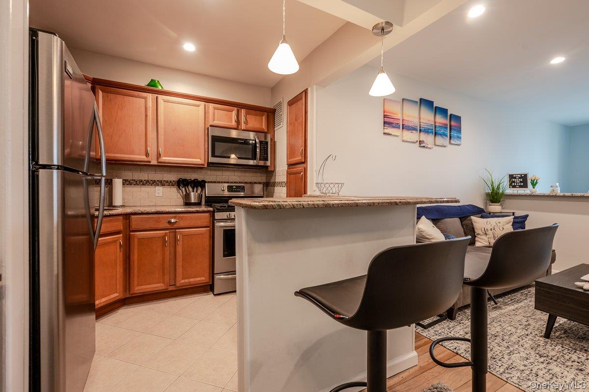 210 E Broadway 4d Property Photo 6