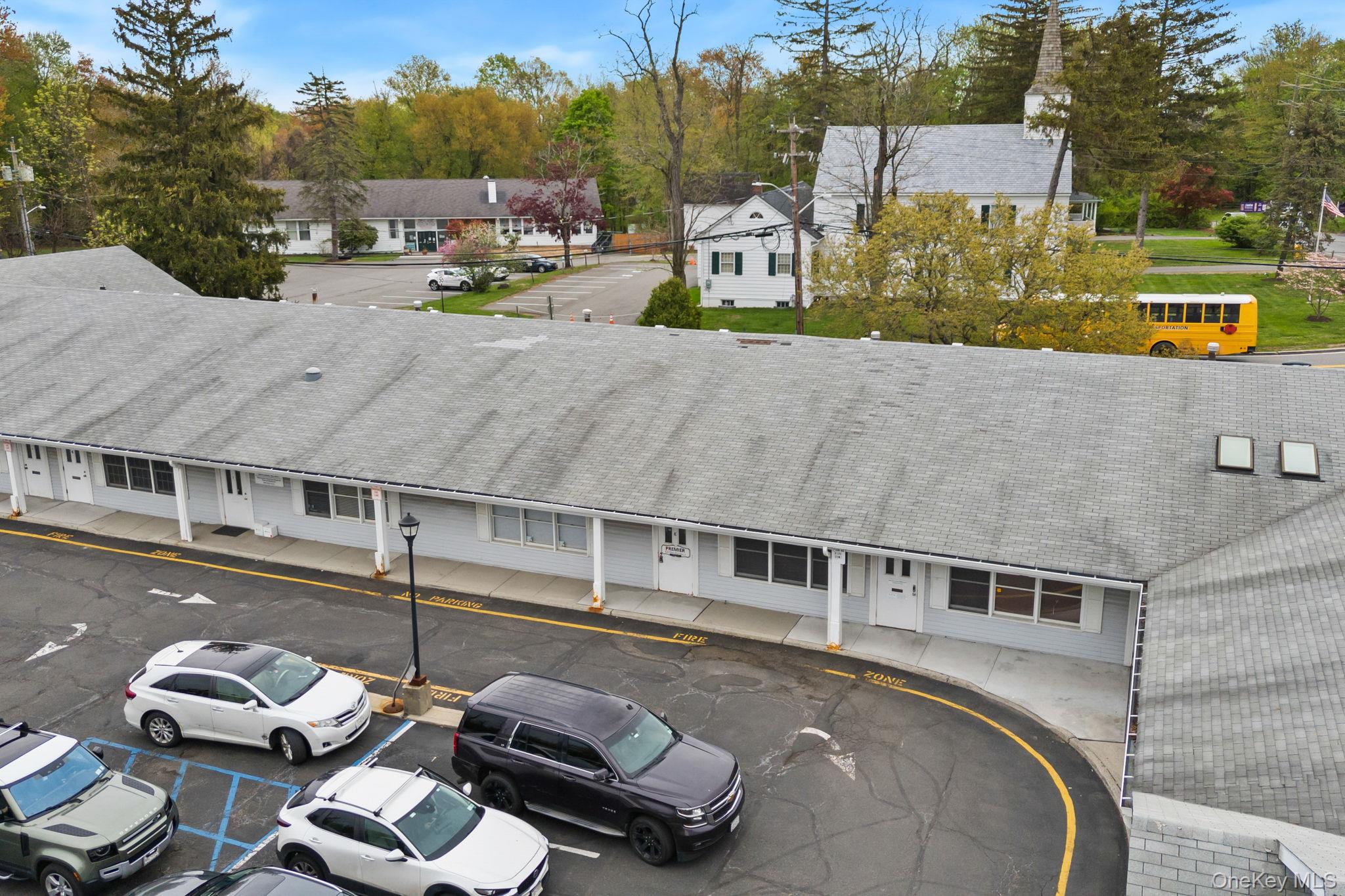 500 New Hempstead Road Property Photo 1