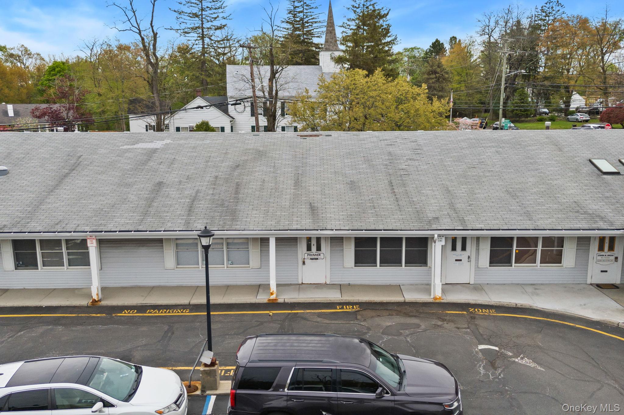 500 New Hempstead Road Property Photo 15