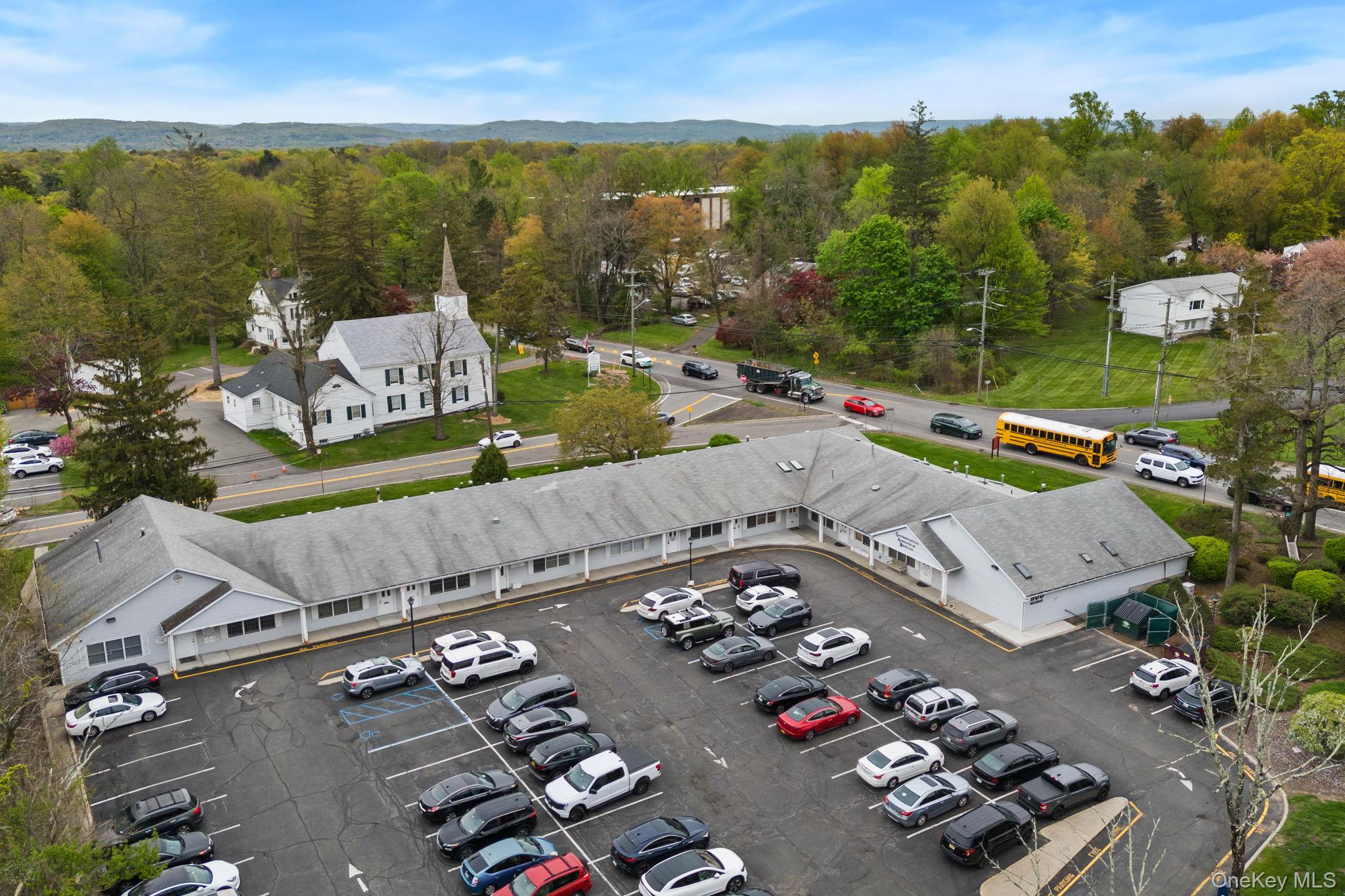 500 New Hempstead Road Property Photo 17