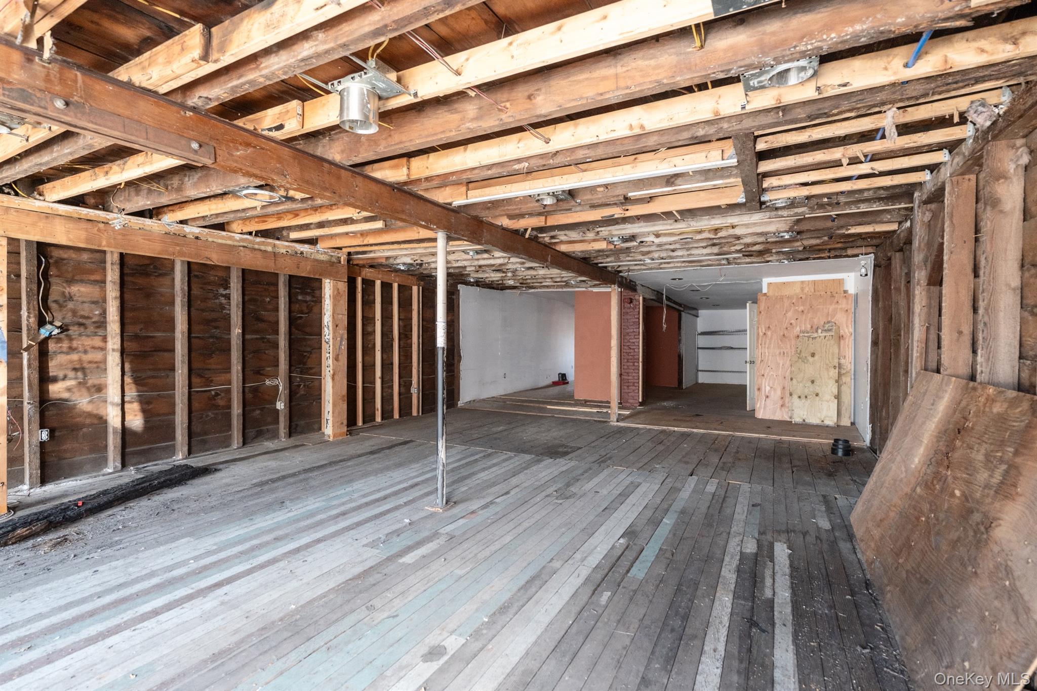 57 N Front Street Property Photo 3