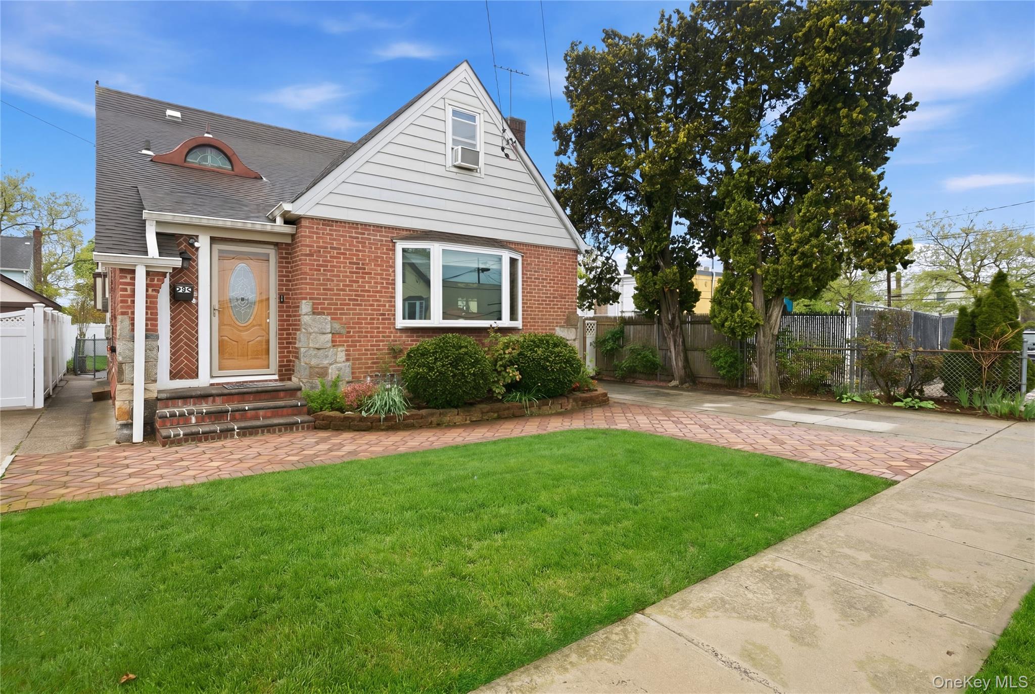 969 Gabriel Avenue Property Photo 1