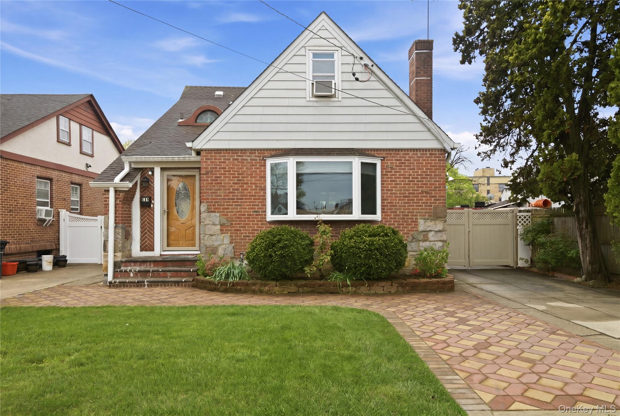 969 Gabriel Avenue Property Photo 4