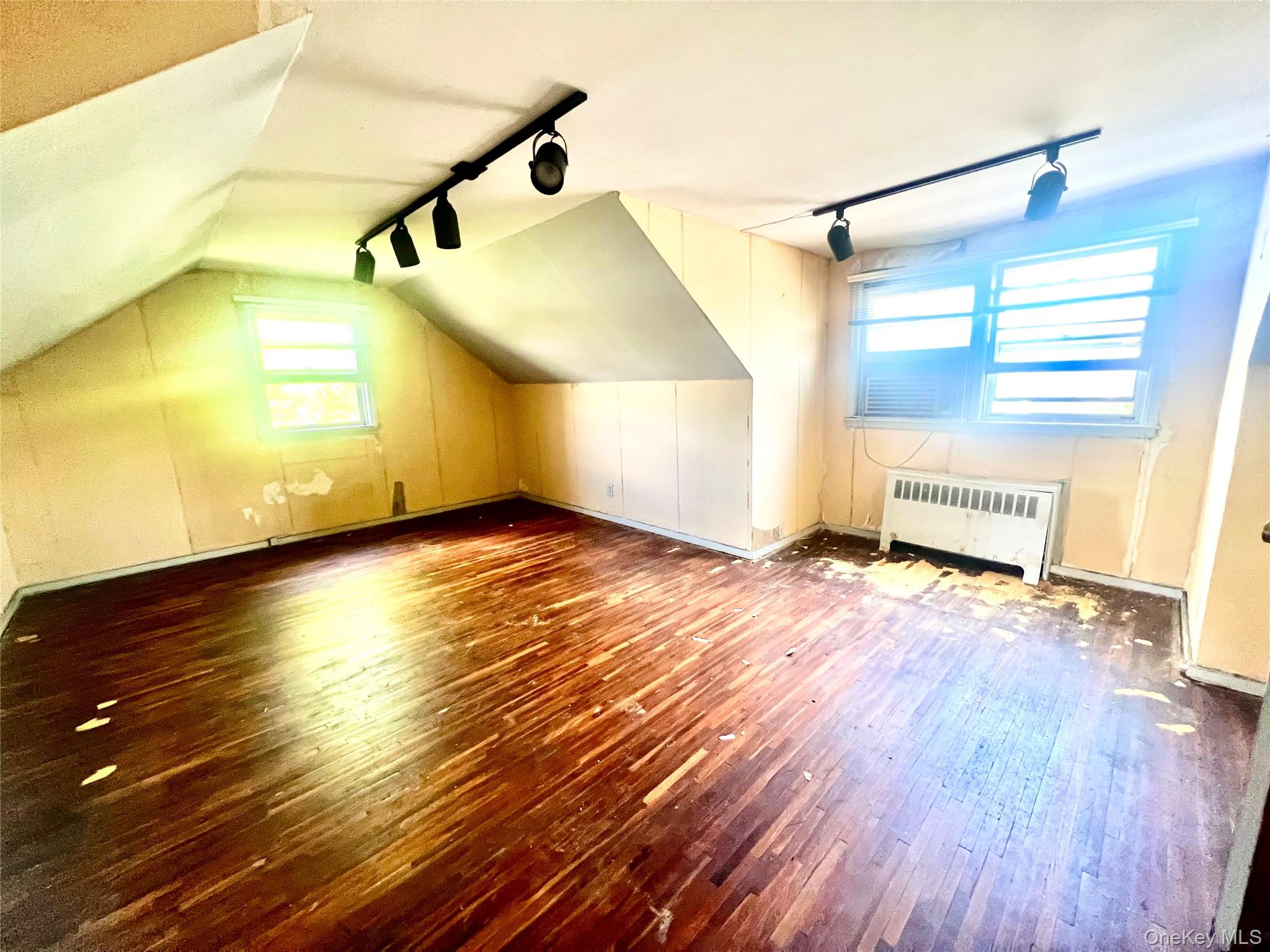 446 Howard Avenue Property Photo 10