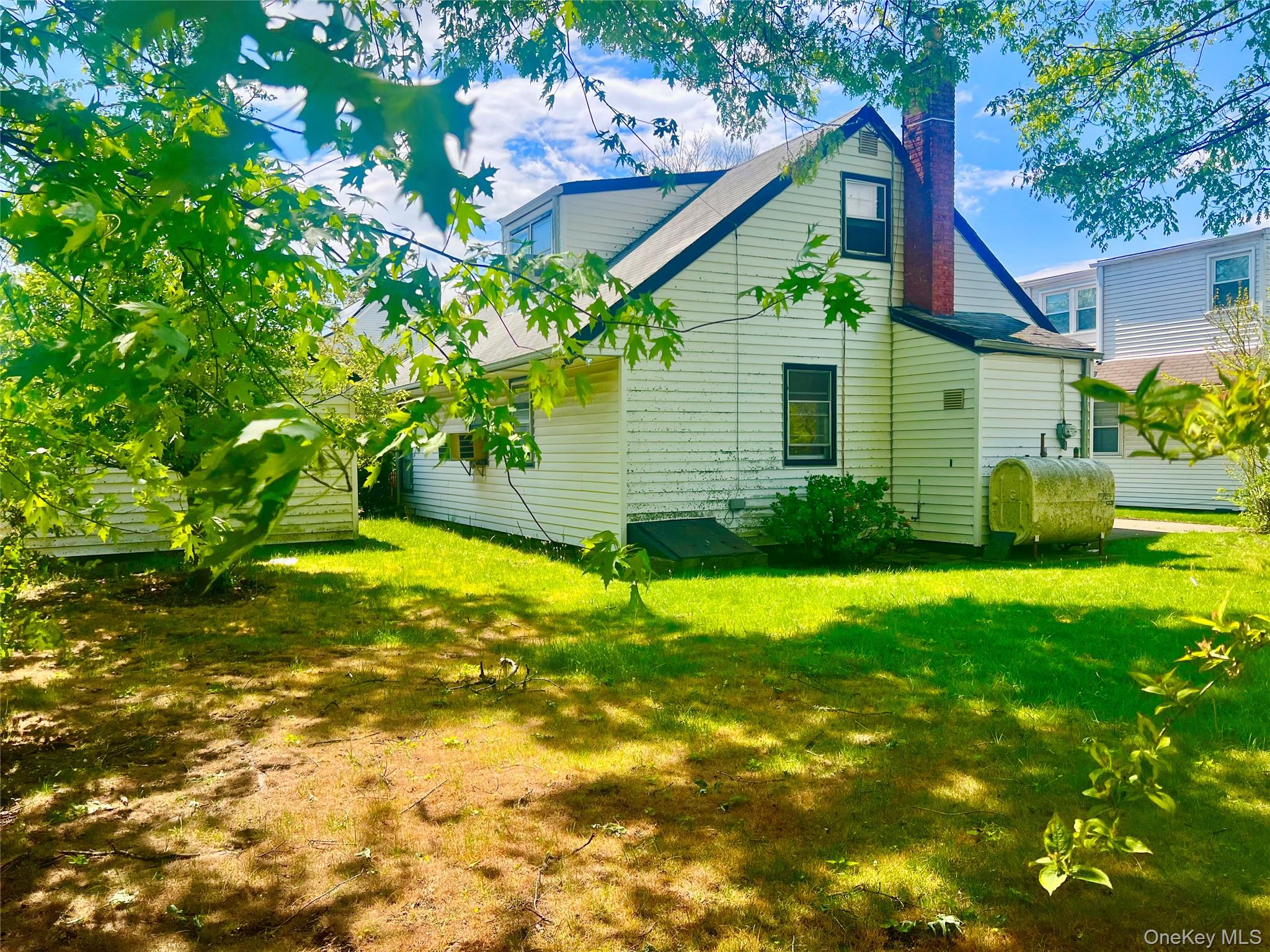 446 Howard Avenue Property Photo 13
