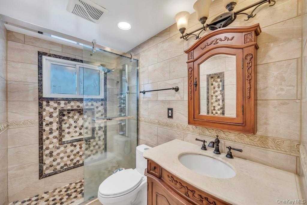 16 Phipps Lane Property Photo 15