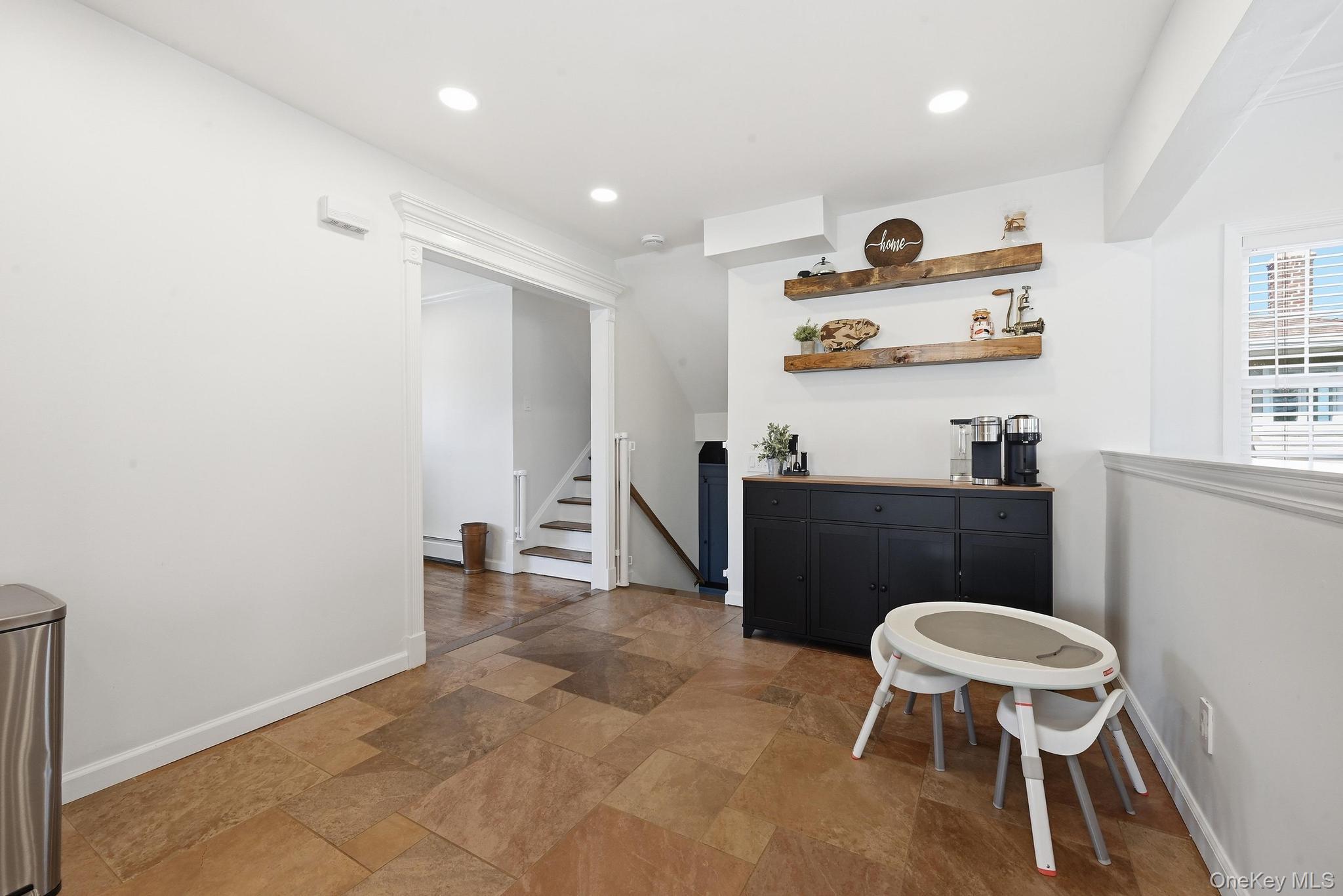 827 Channel Road Property Photo 15