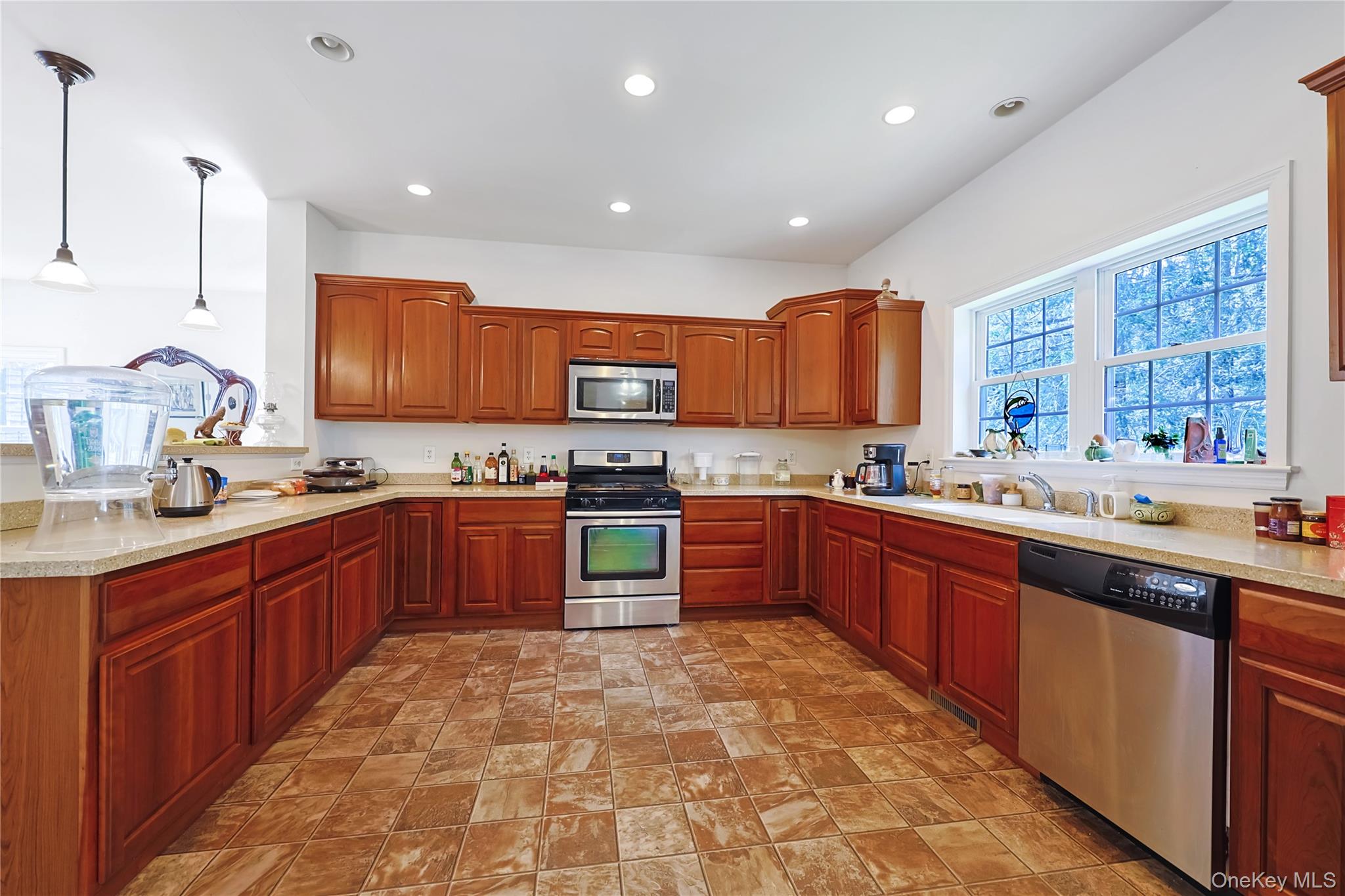 235 Cantrell Road Property Photo 16