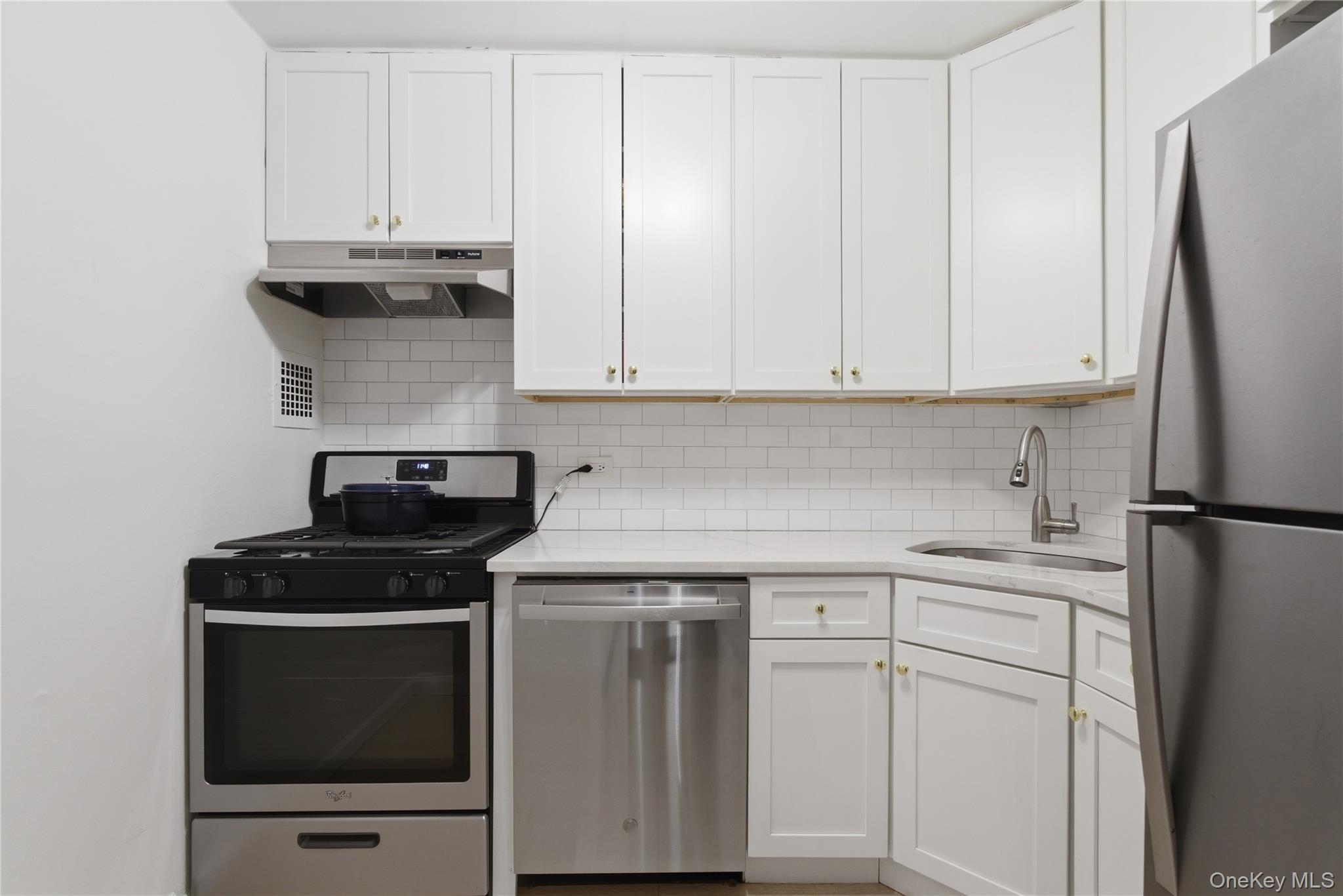 60 Barker Avenue 320 Property Photo 4